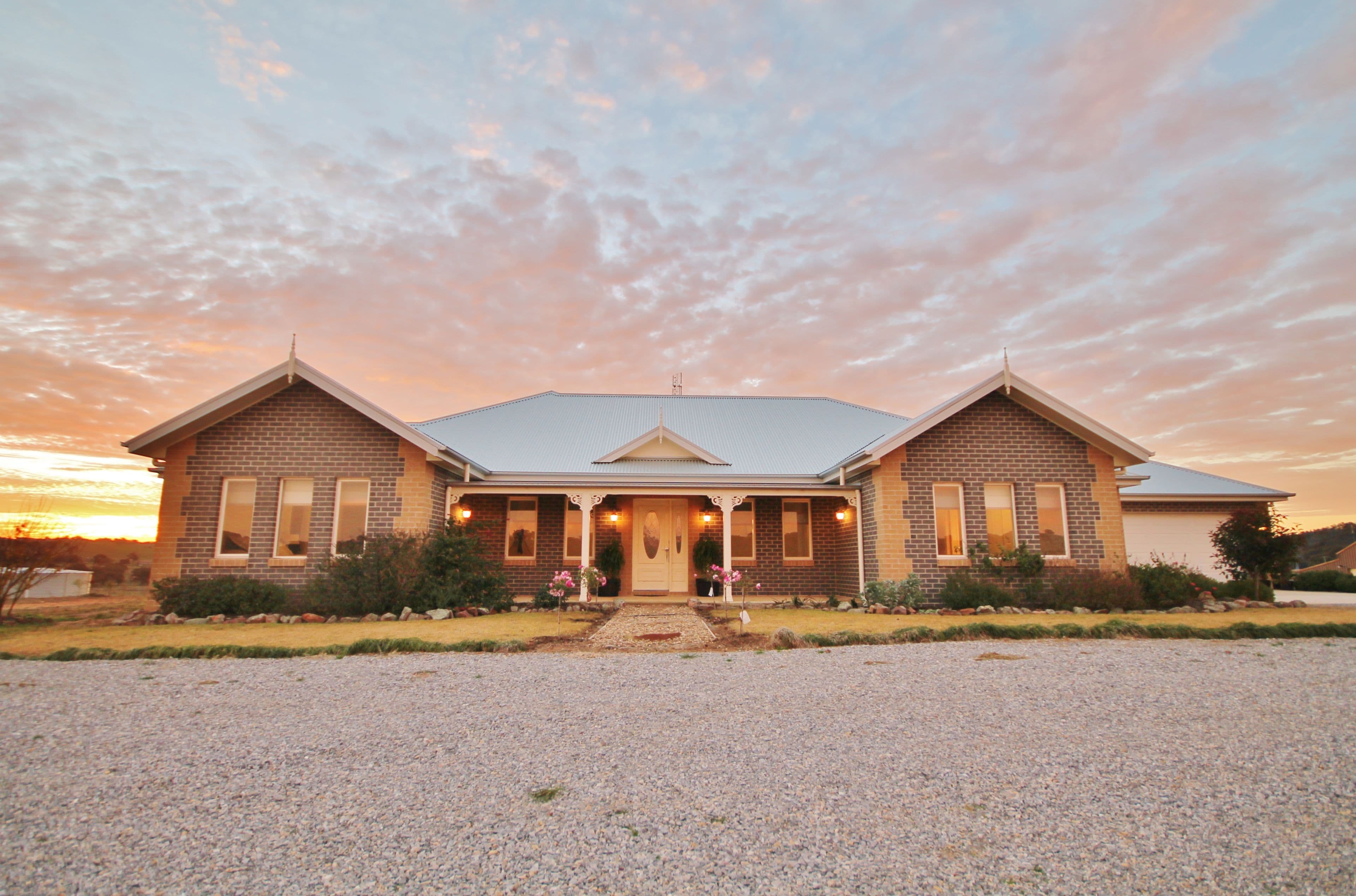 81 Dananbilla Drive, Young - Image 1