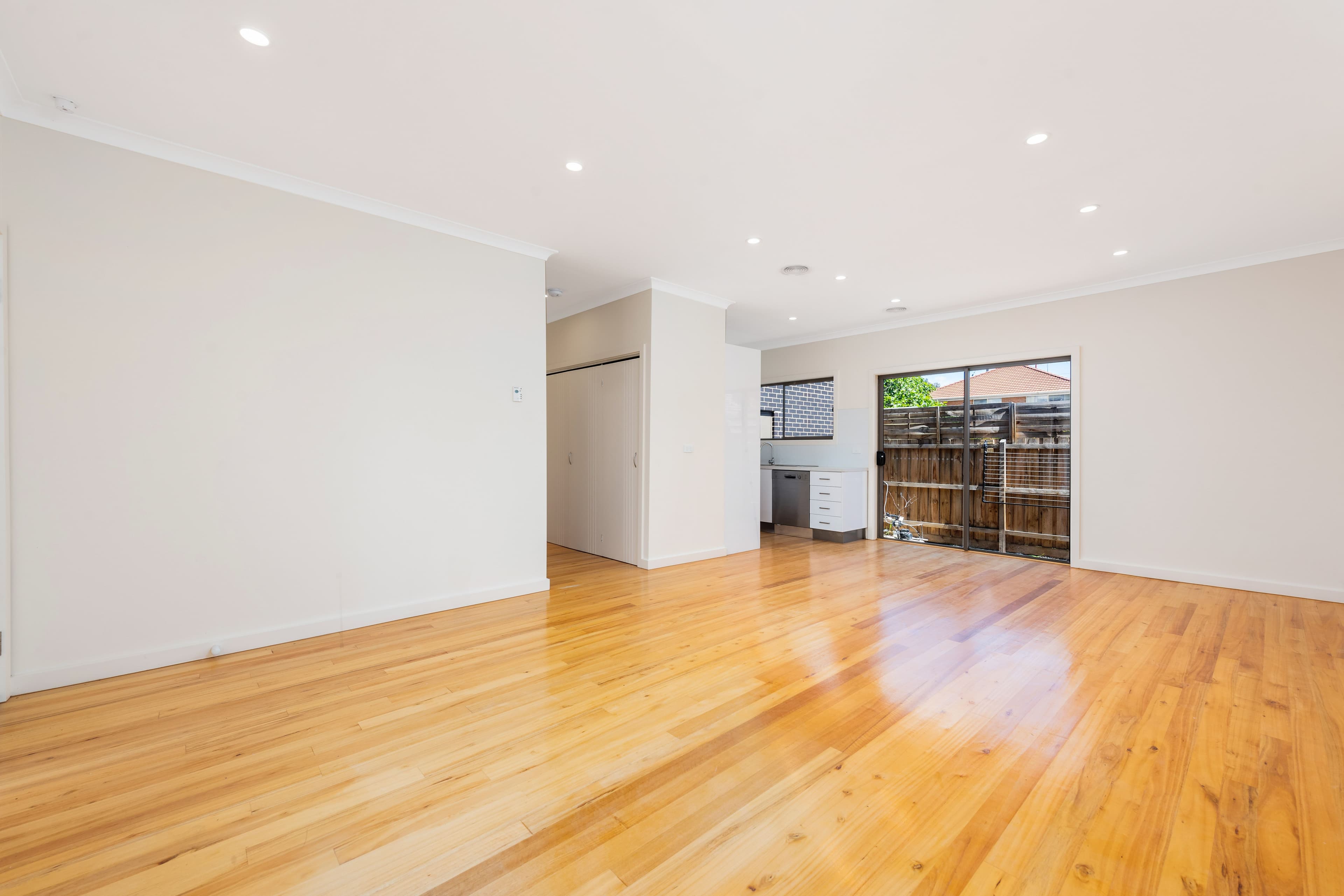 29 Arthur Street, Preston VIC 3072, Preston - Thumbnail 2