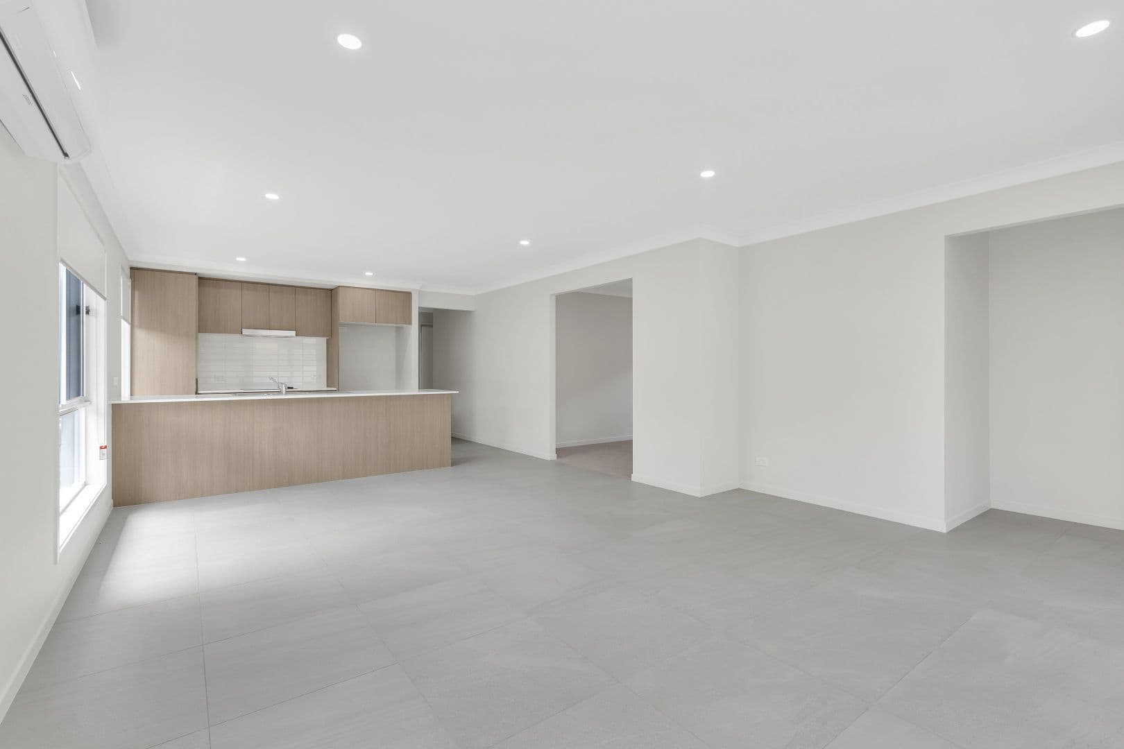 8 Palmeri Street, Logan Reserve QLD 4133, Logan Reserve - Thumbnail 3