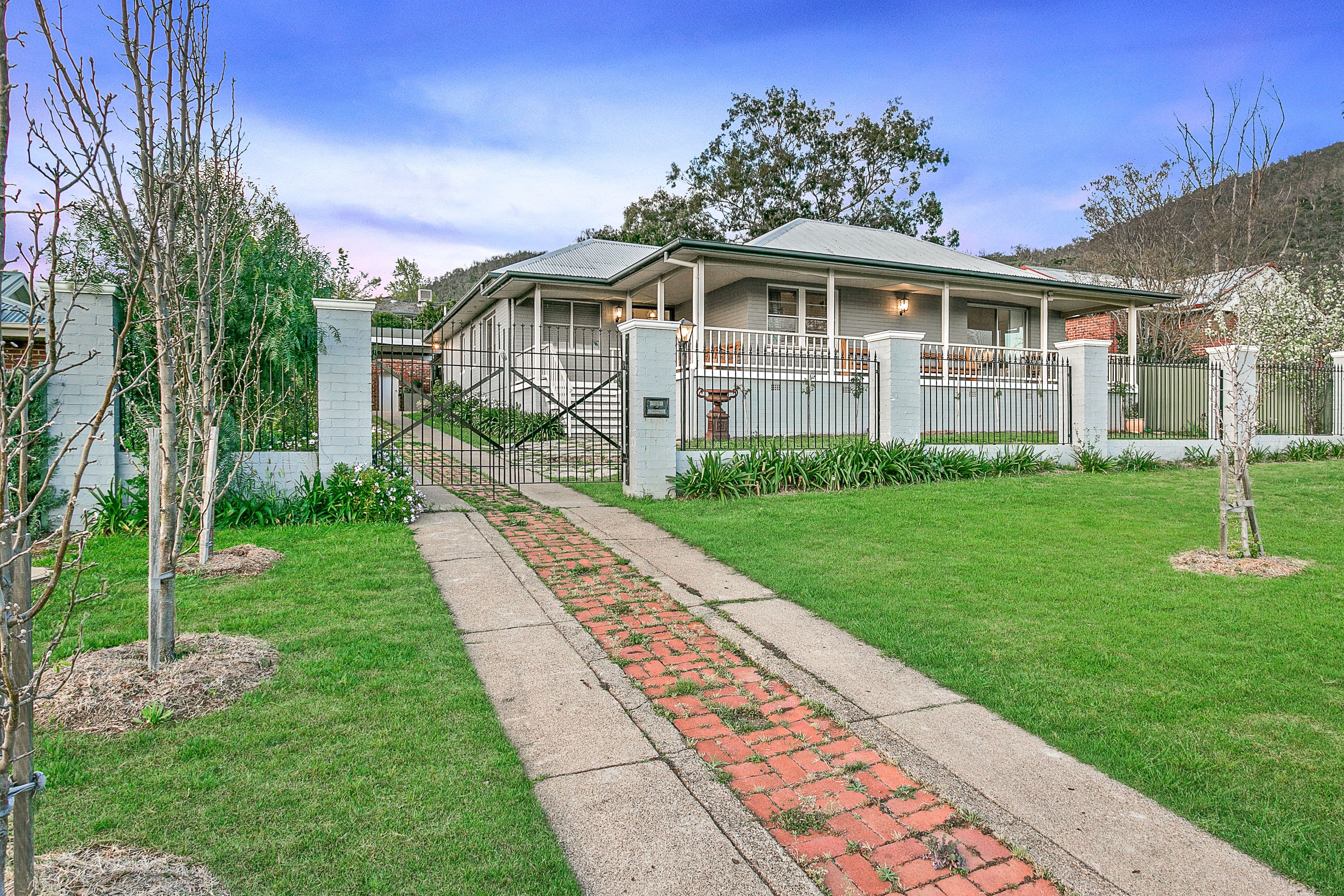 126 Upper Street, Tamworth NSW 2340, Tamworth - Image 1