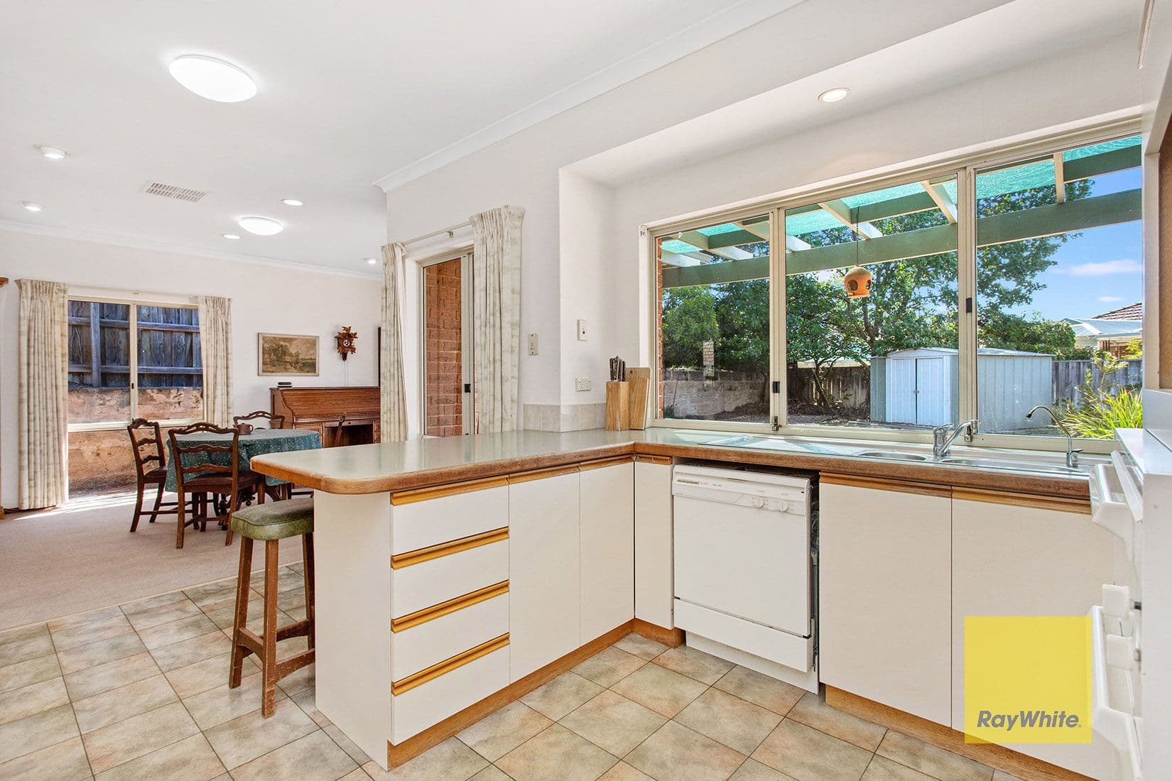 7 Chessington Gardens, Mount Claremont WA 6010, Mount Claremont - Thumbnail 6