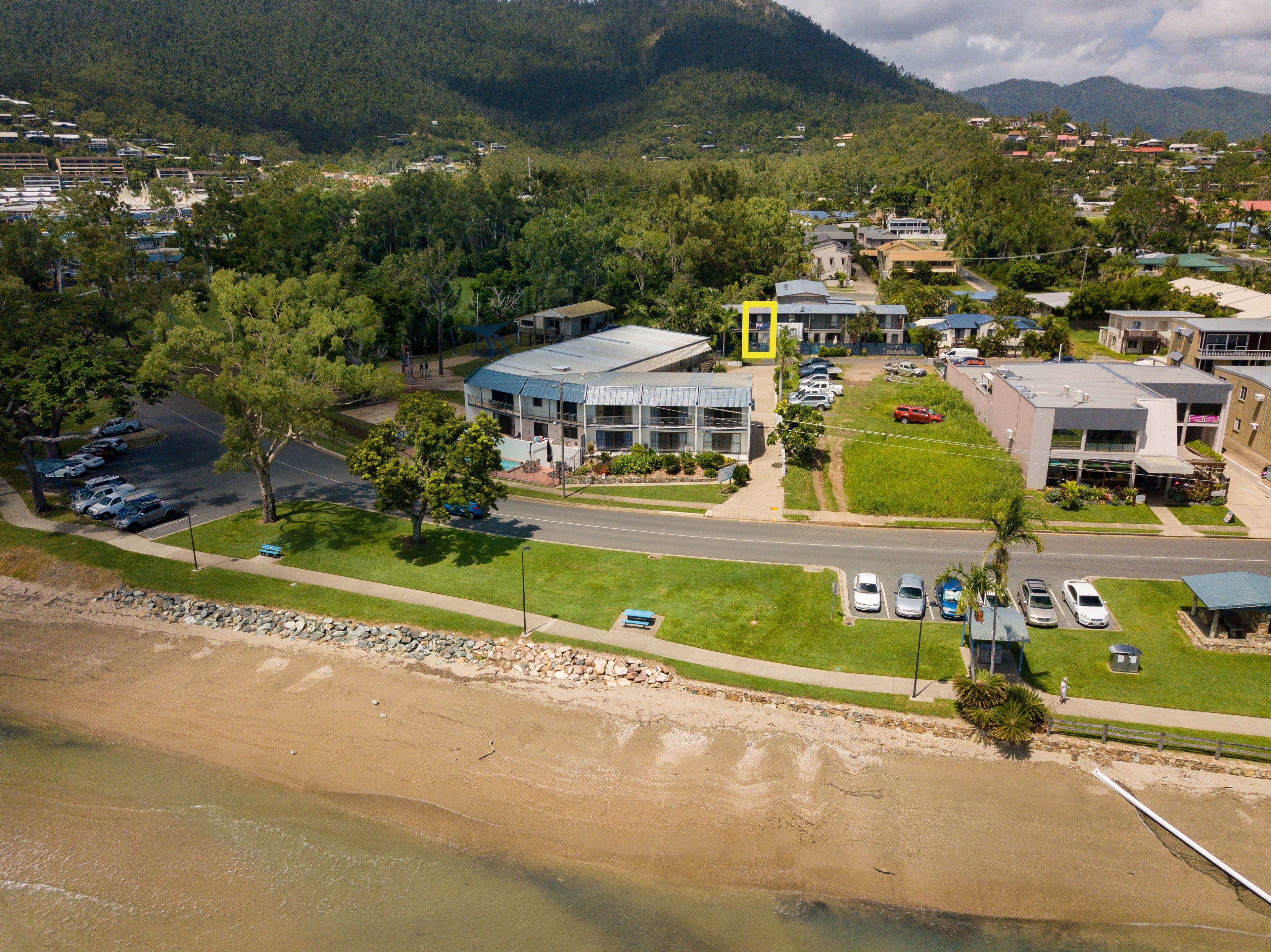 9 Salmon Street, Cannonvale QLD 4802, Cannonvale - Image 1