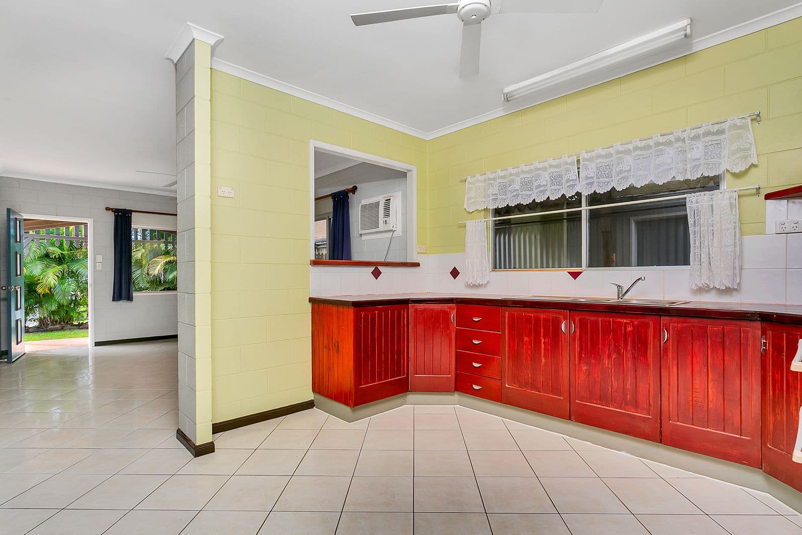 265 McLeod Street, Cairns North QLD 4870, Cairns North - Thumbnail 4