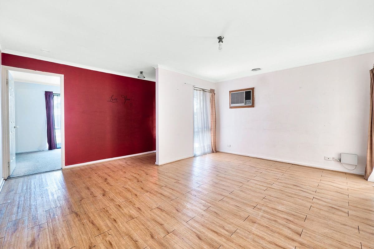 24 Elcan Avenue, Cranbourne West VIC 3977, Cranbourne West - Thumbnail 2