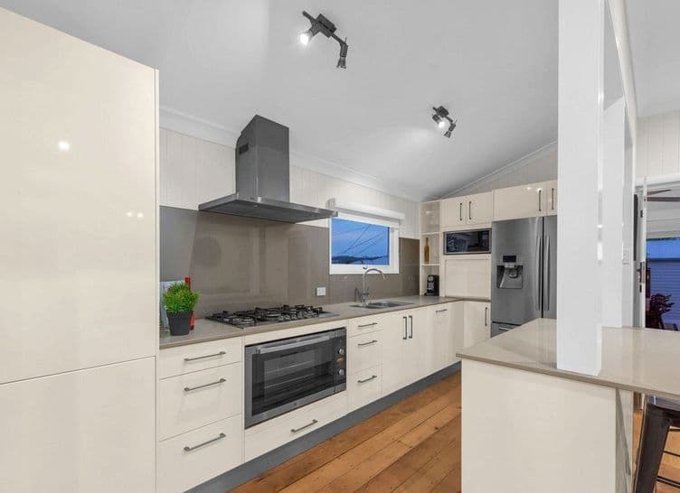 27 City View Road, Camp Hill QLD 4152, Camp Hill - Thumbnail 4