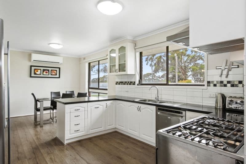 125 Souths Road, Grenville VIC 3352, Grenville - Thumbnail 5