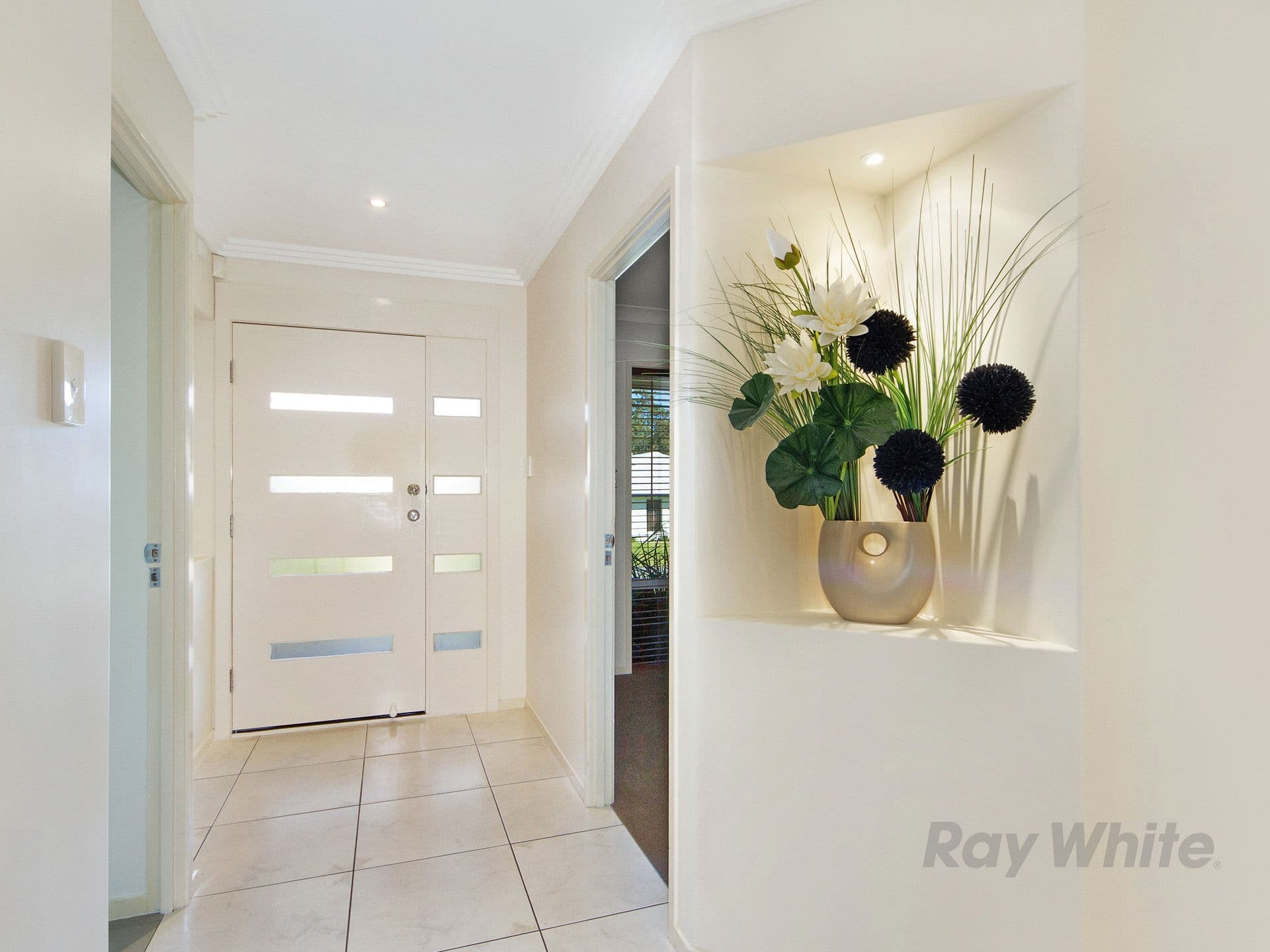8 Penneshaw Crescent, Ormeau QLD 4208, Ormeau - Thumbnail 2