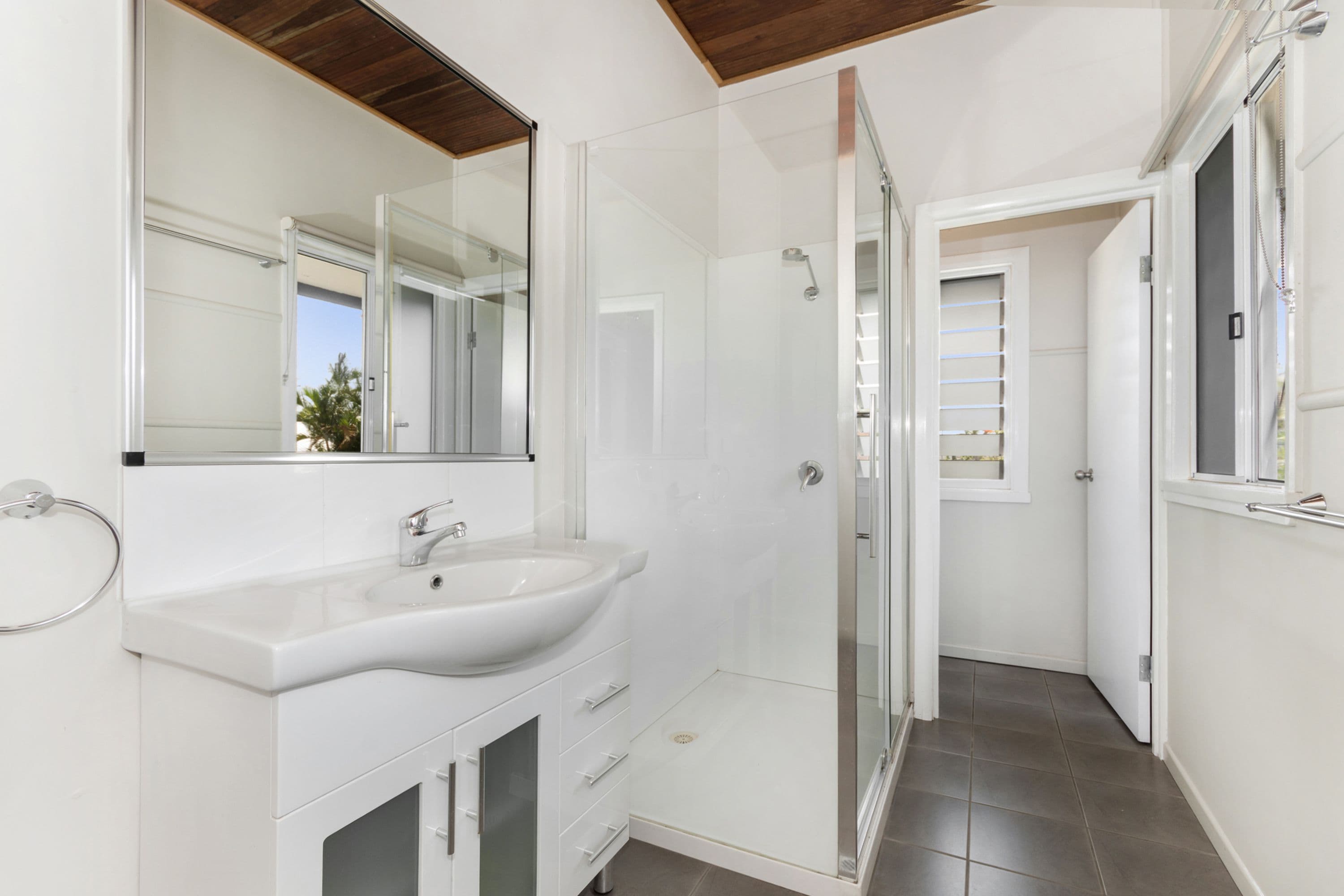 41 MONTGOMERY Street, West End QLD 4810, West End - Thumbnail 6