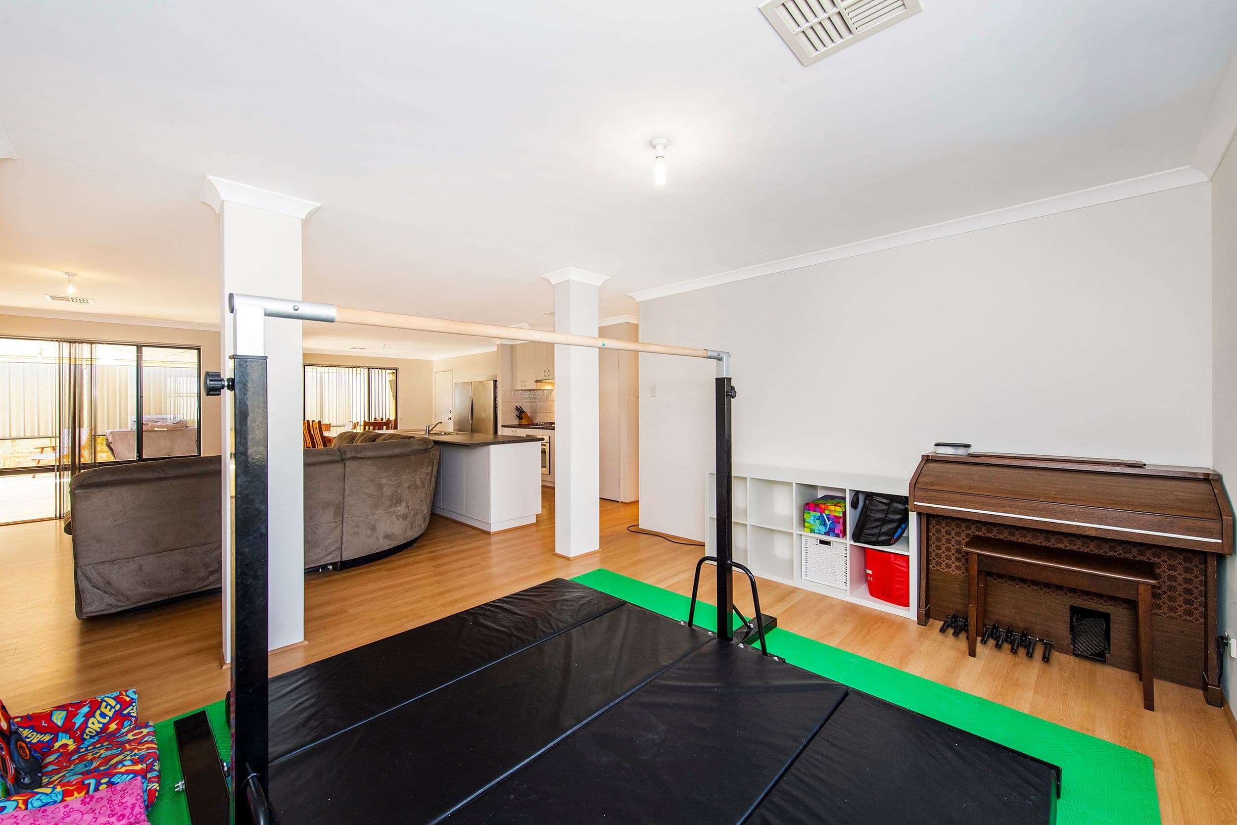 16 Westdale Road, Baldivis WA 6171, Baldivis - Thumbnail 4