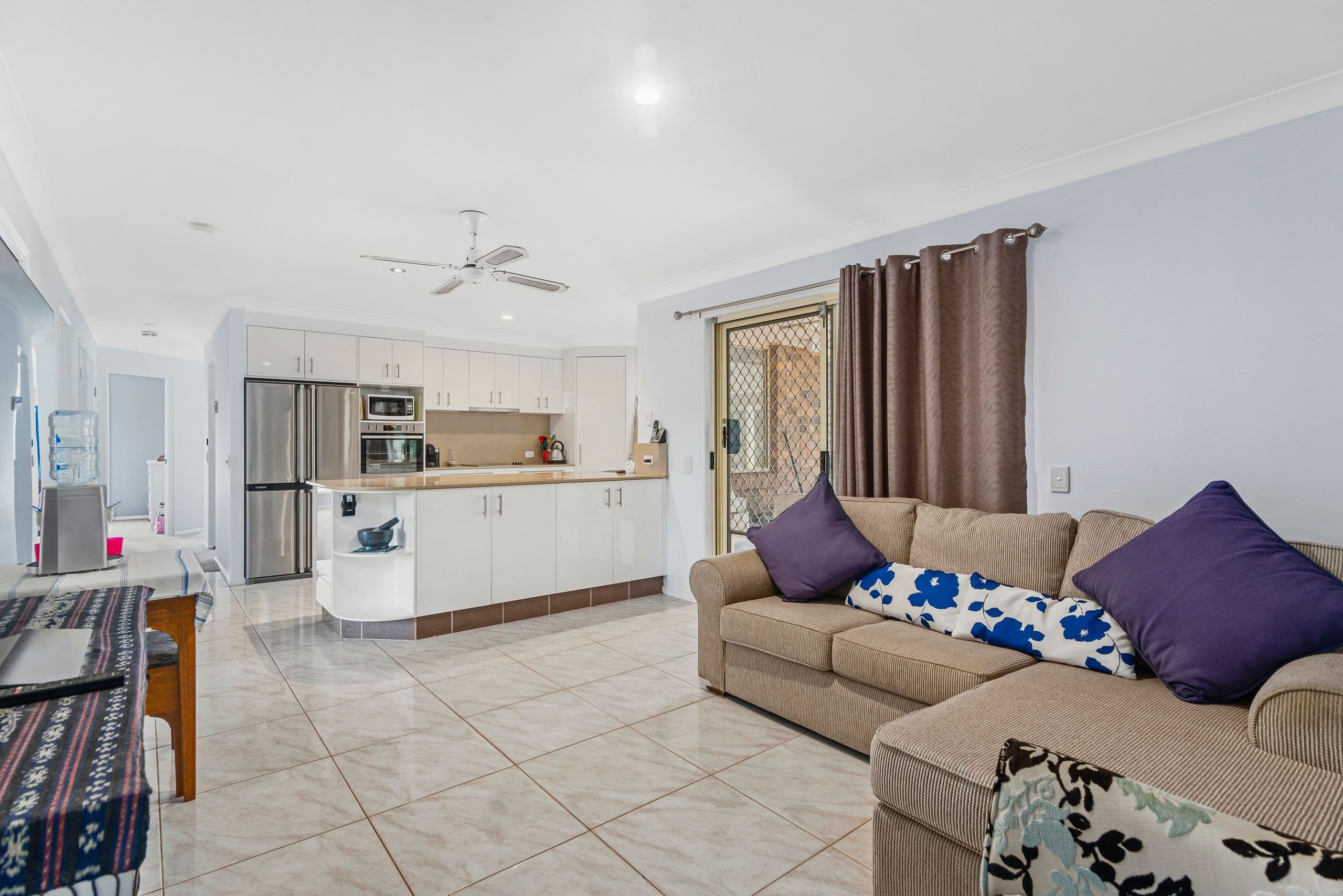 24 Rees Court, Elanora QLD 4221, Elanora - Thumbnail 2