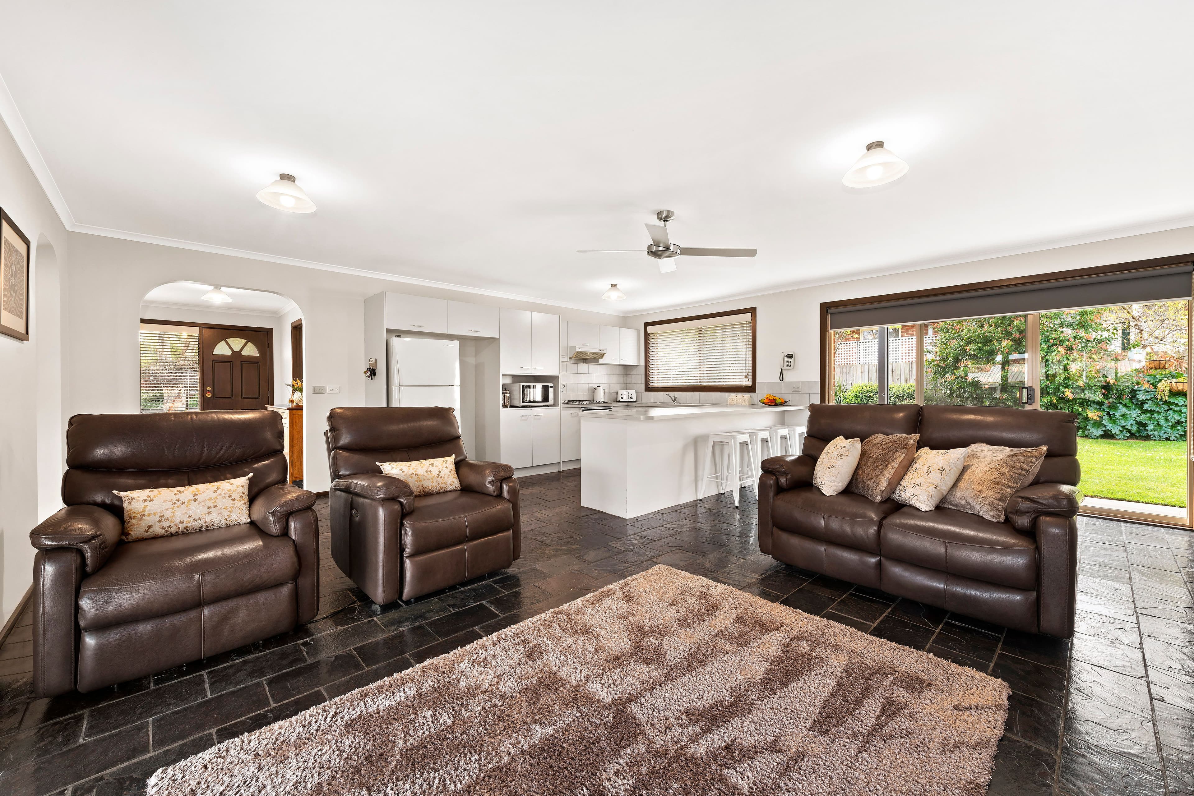 1 Elba Close, Rowville VIC 3178, Rowville - Thumbnail 3