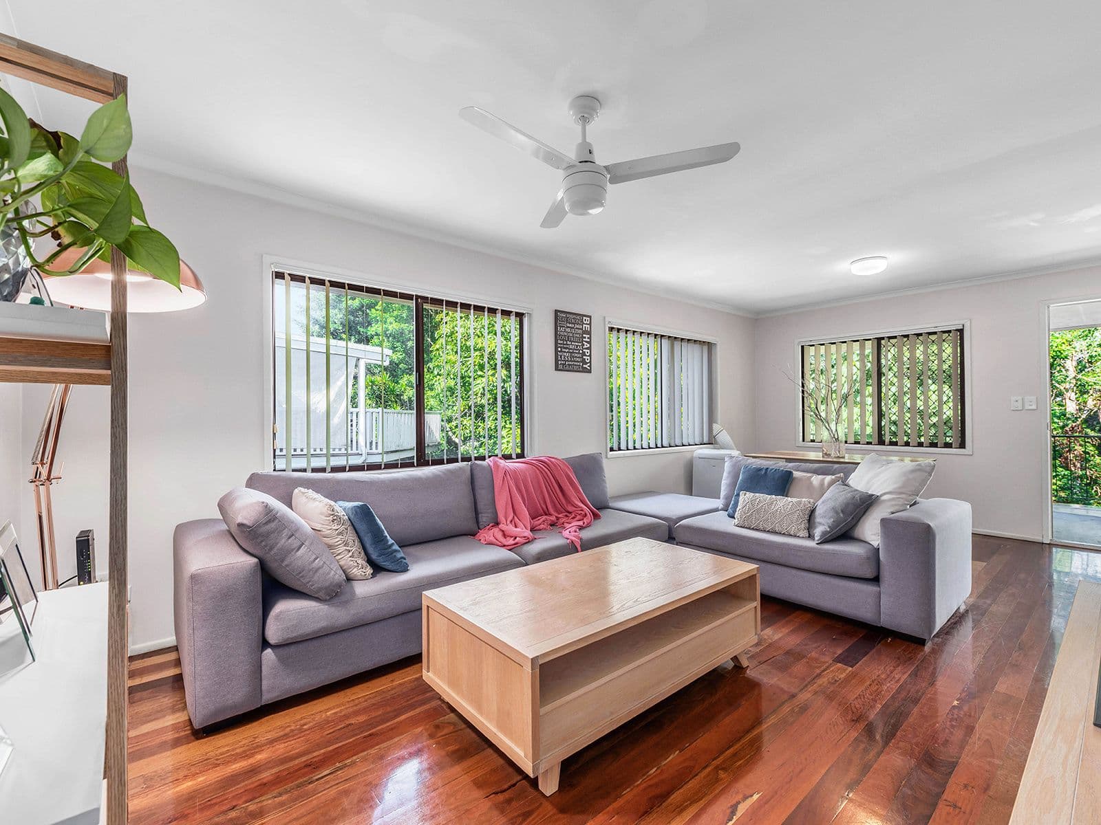 10 Roseglen Street, Greenslopes QLD 4120, Greenslopes - Thumbnail 3