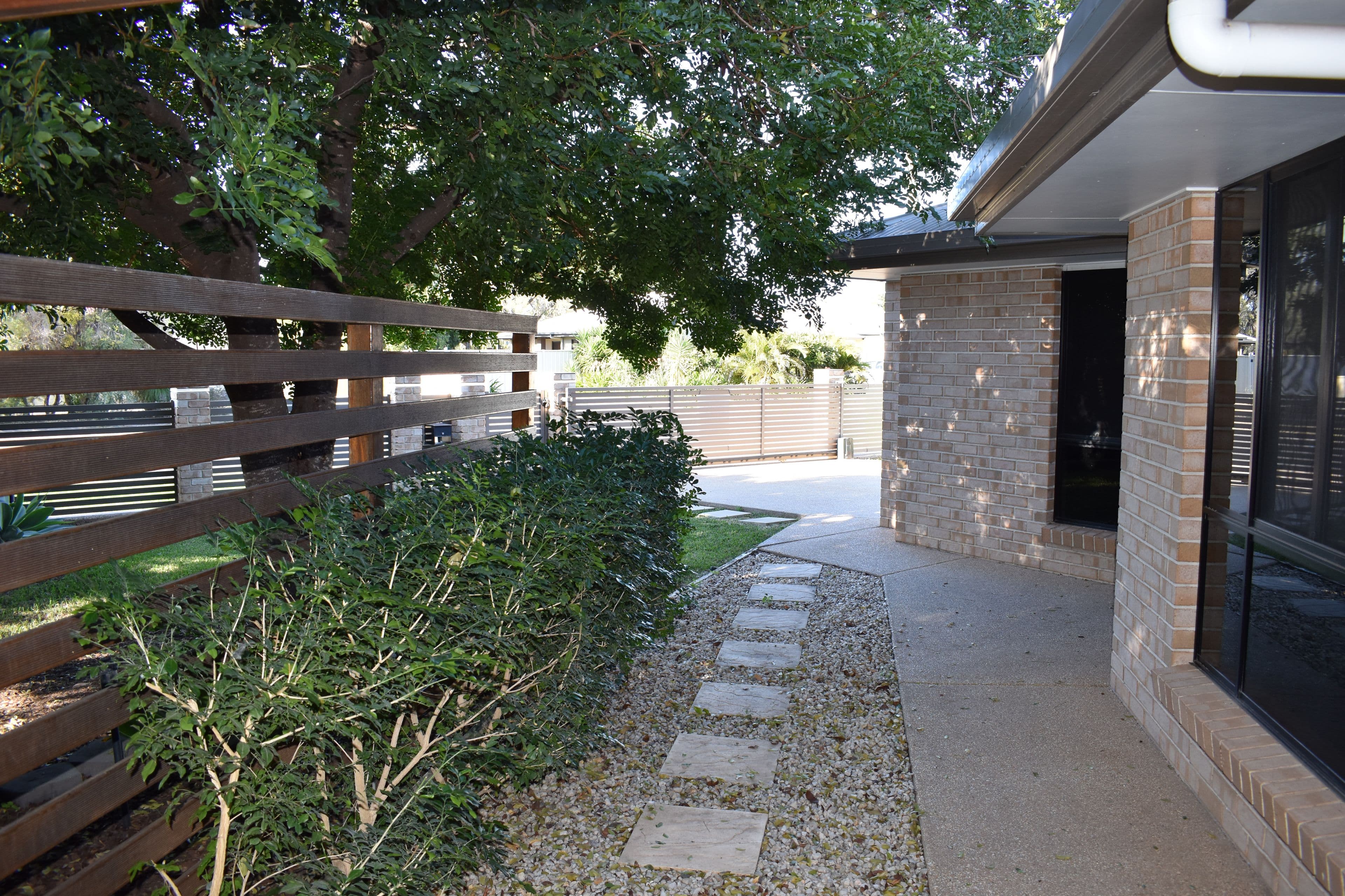 12 Joel Ernest Drive, Emerald QLD 4720, Emerald - Thumbnail 3