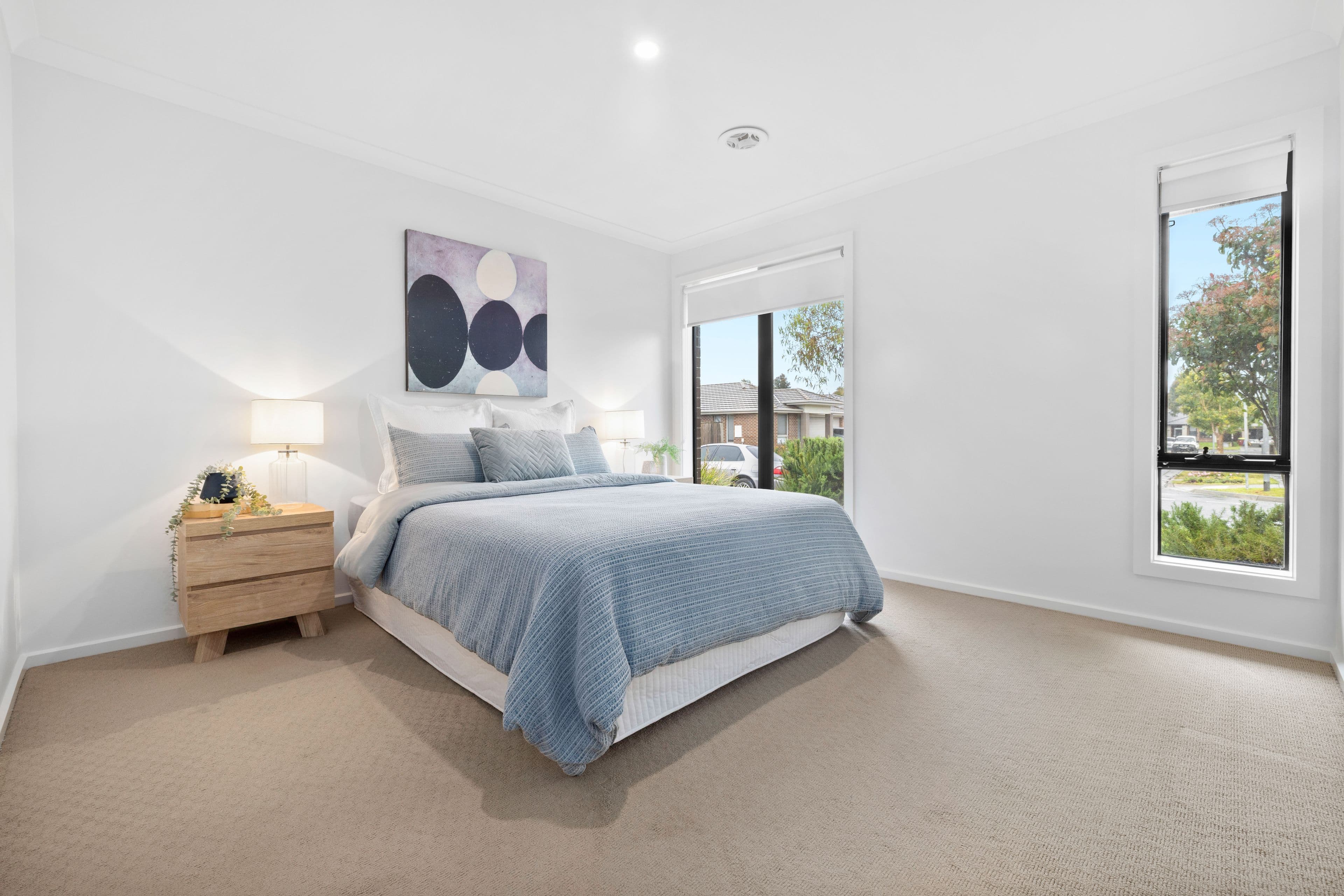 35 Royaloak Crescent, Cranbourne East VIC 3977, Cranbourne East - Thumbnail 2