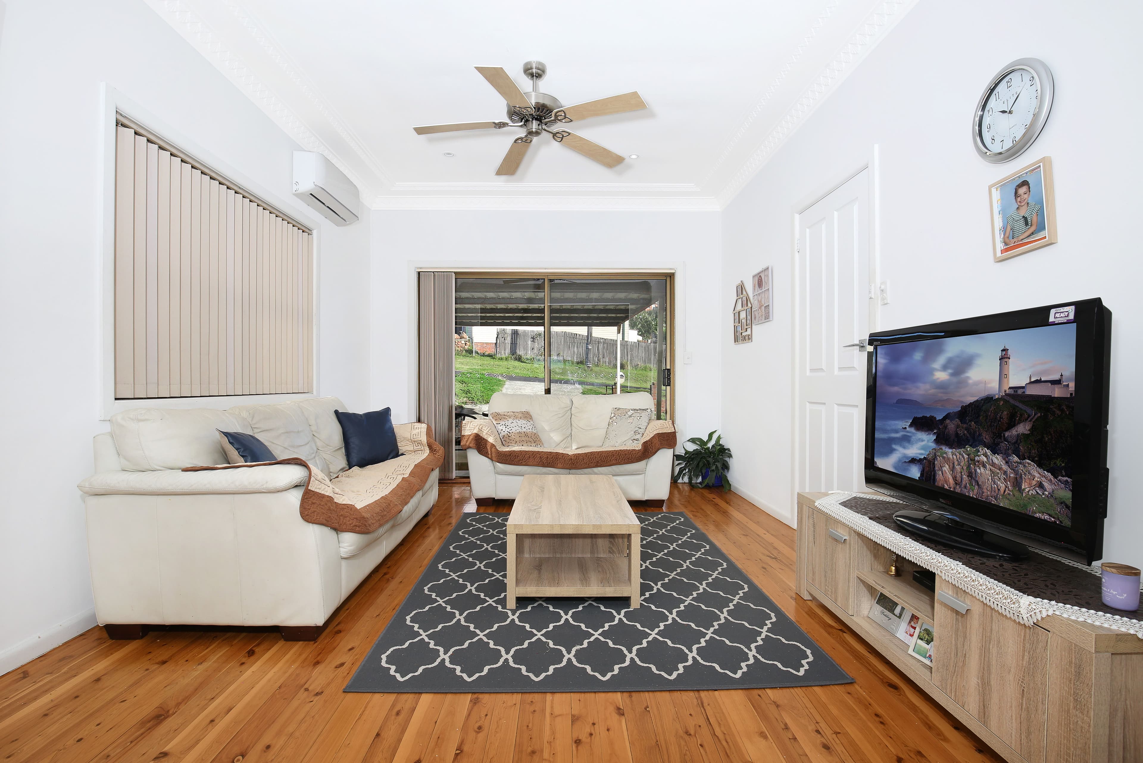 35 First Avenue, Warrawong - Thumbnail 3