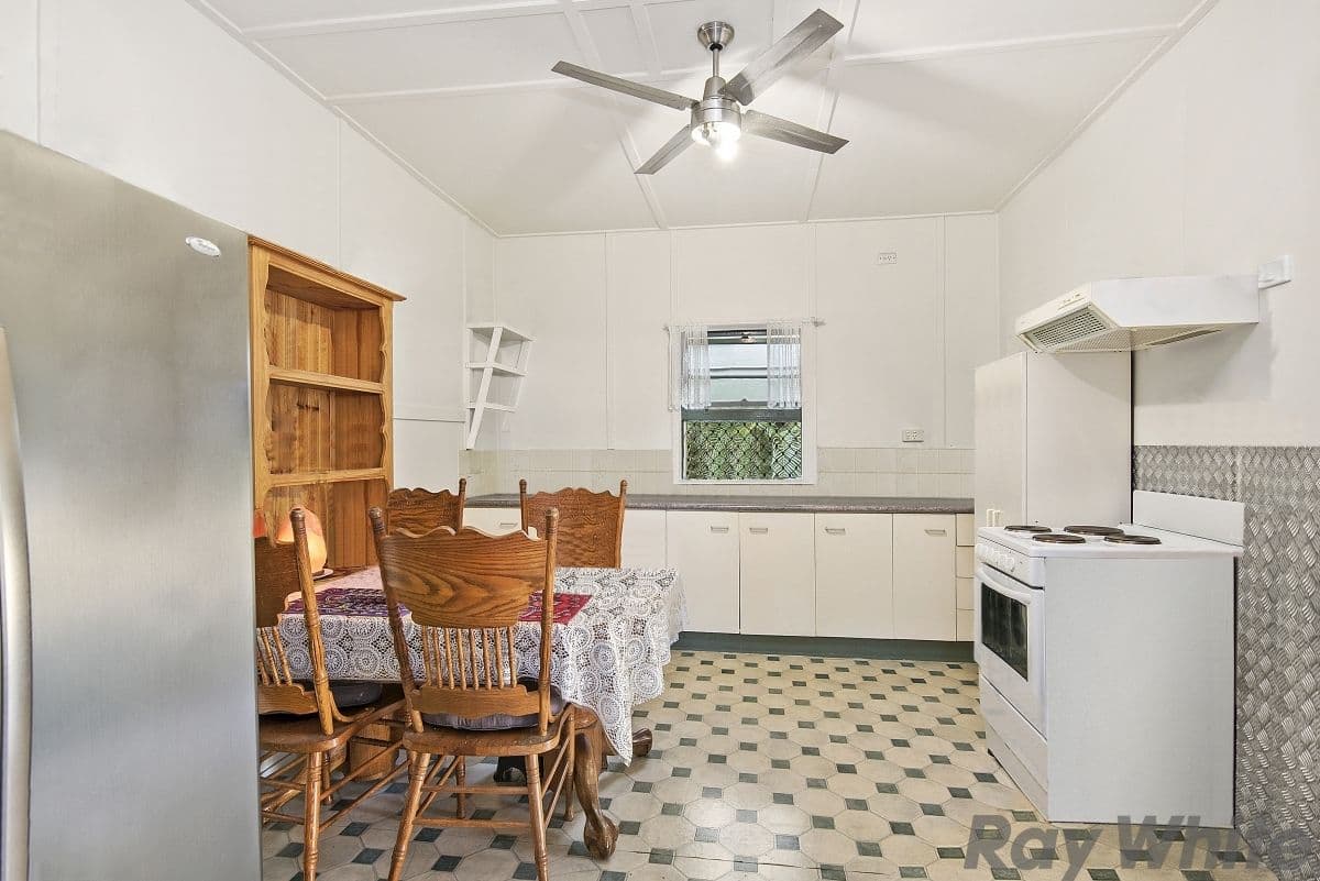 44 Holborn Street, Deception Bay QLD 4508, Deception Bay - Thumbnail 3