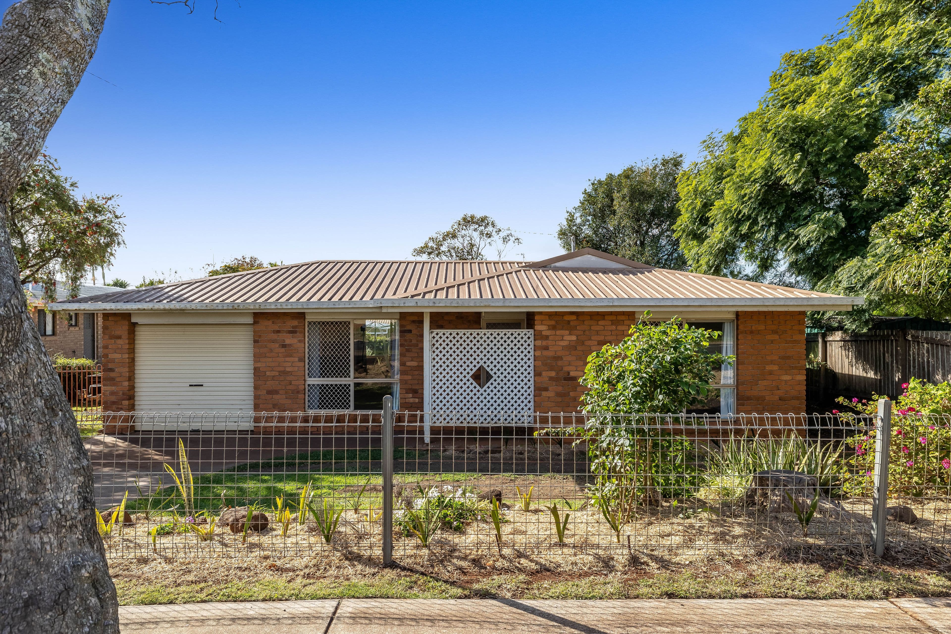 342 West Street, Kearneys Spring QLD 4350, Kearneys Spring - Image 1