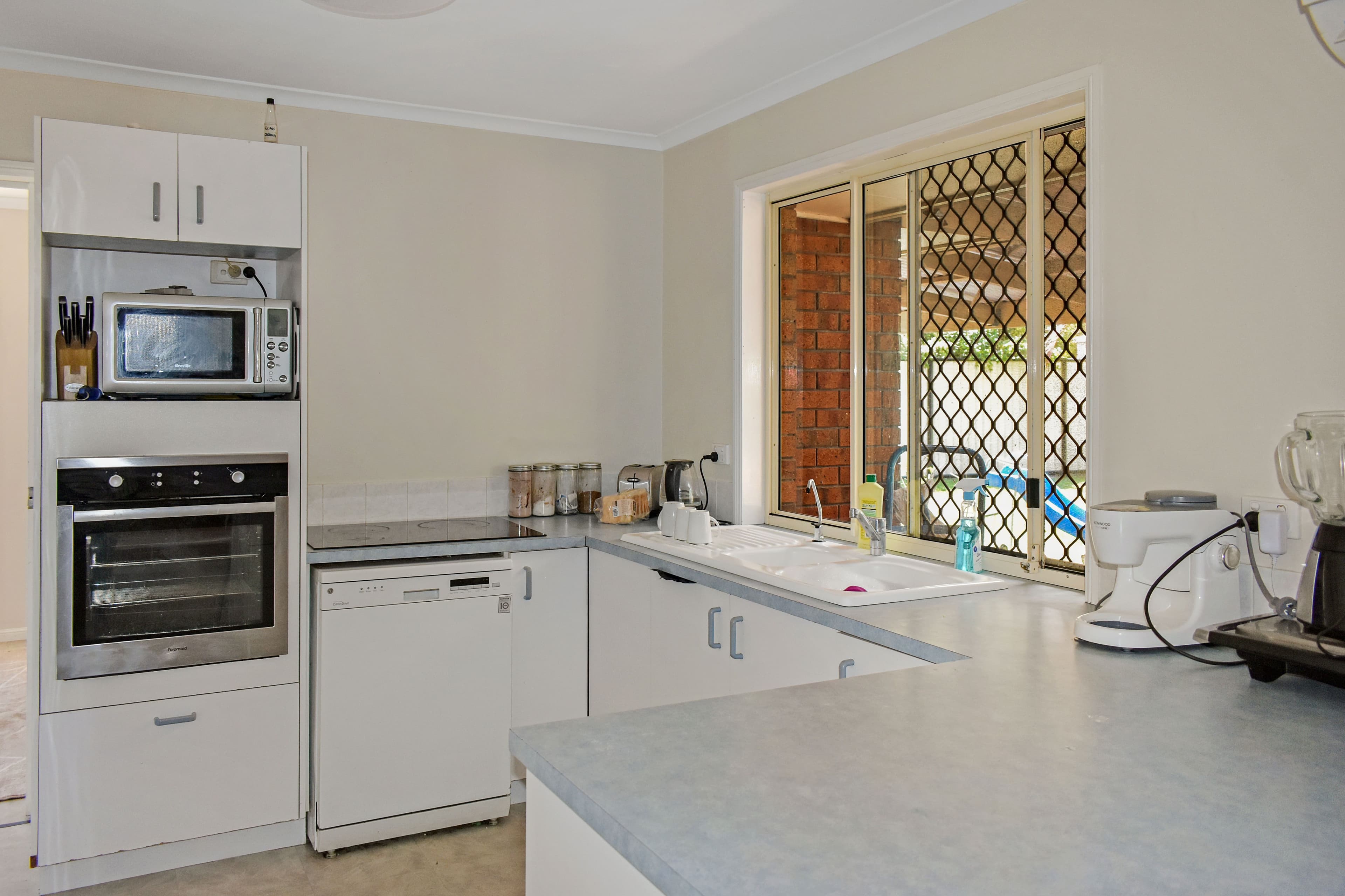 17 Rosewood Court, Landsborough QLD 4550, Landsborough - Thumbnail 2