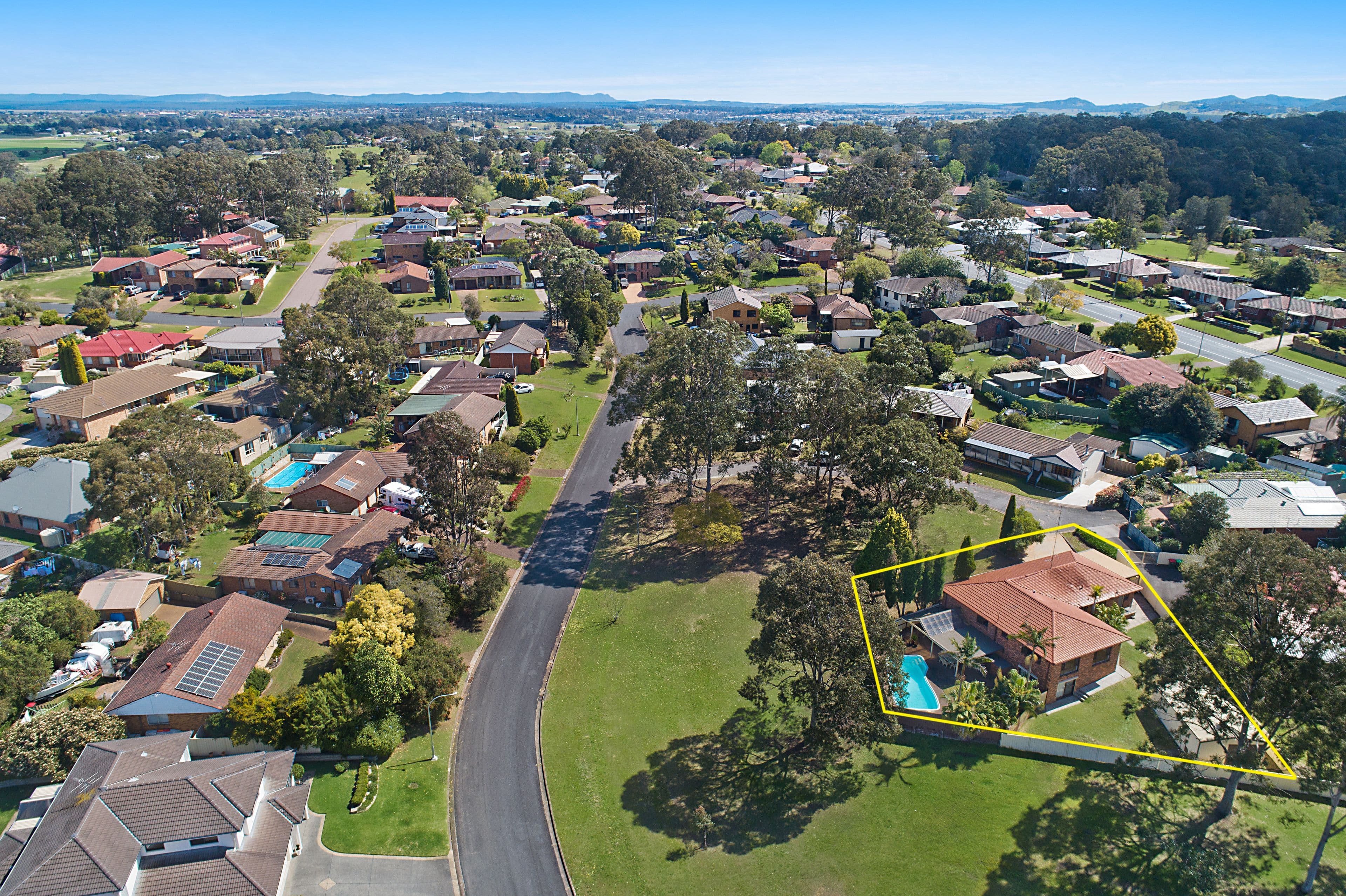 16 Benshulla Drive, Bolwarra Heights - Image 1