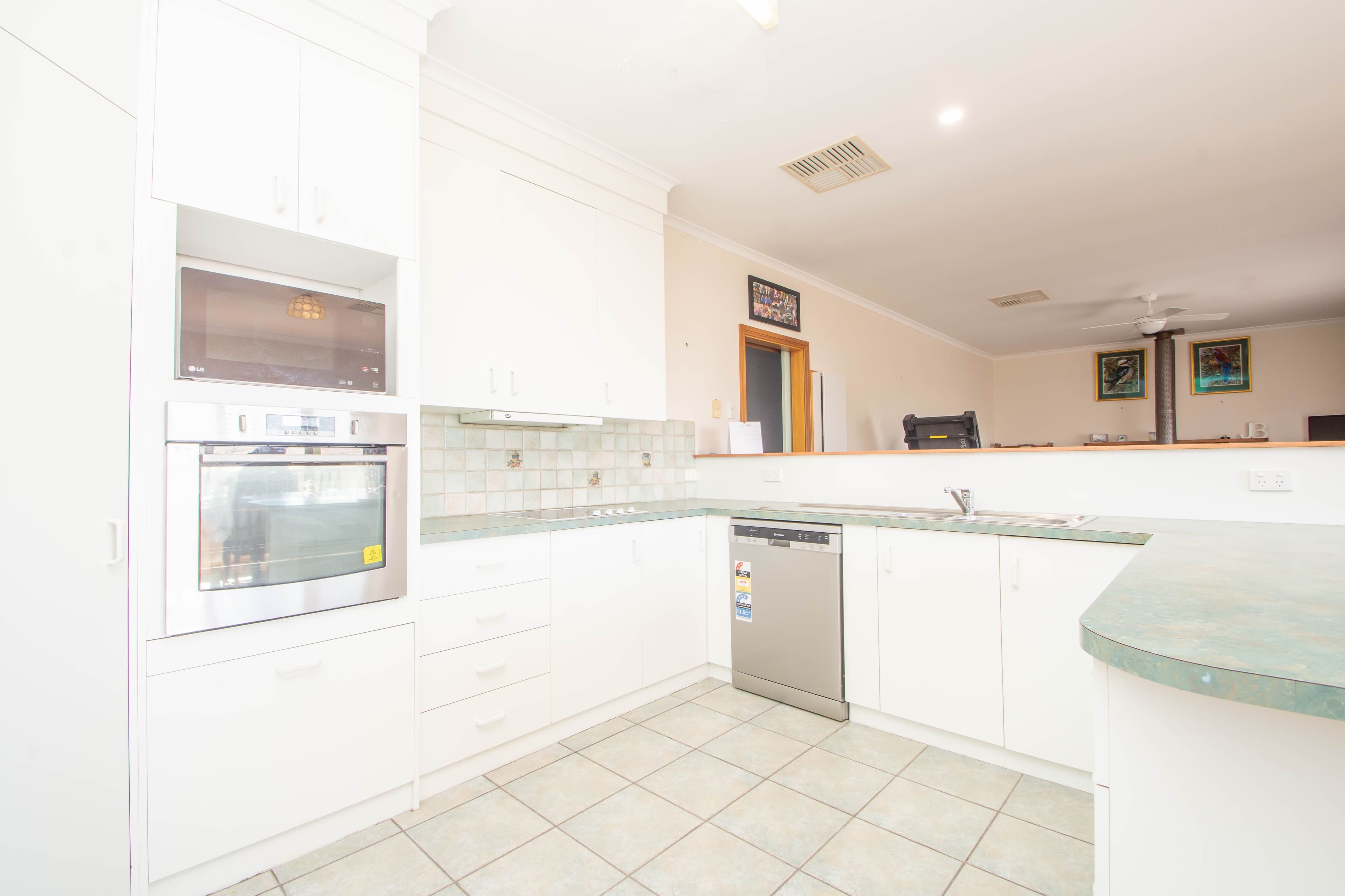 8 Philip Street, Streaky Bay SA 5680, Streaky Bay - Thumbnail 3