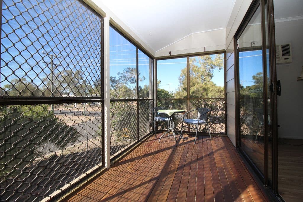 55 Loch Street, Emerald QLD 4720, Emerald - Thumbnail 8
