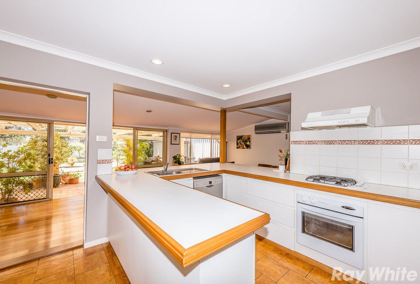 18 Elphick Avenue, Bluff Point WA 6530, Bluff Point - Thumbnail 4