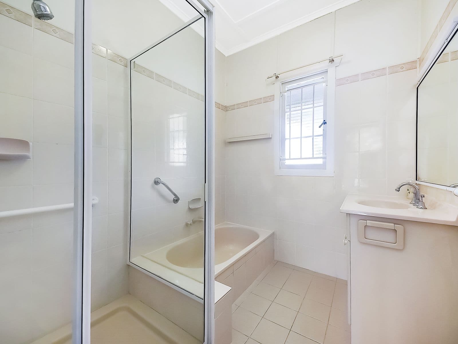 16 Girton Street, Alderley QLD 4051, Enoggera - Thumbnail 8