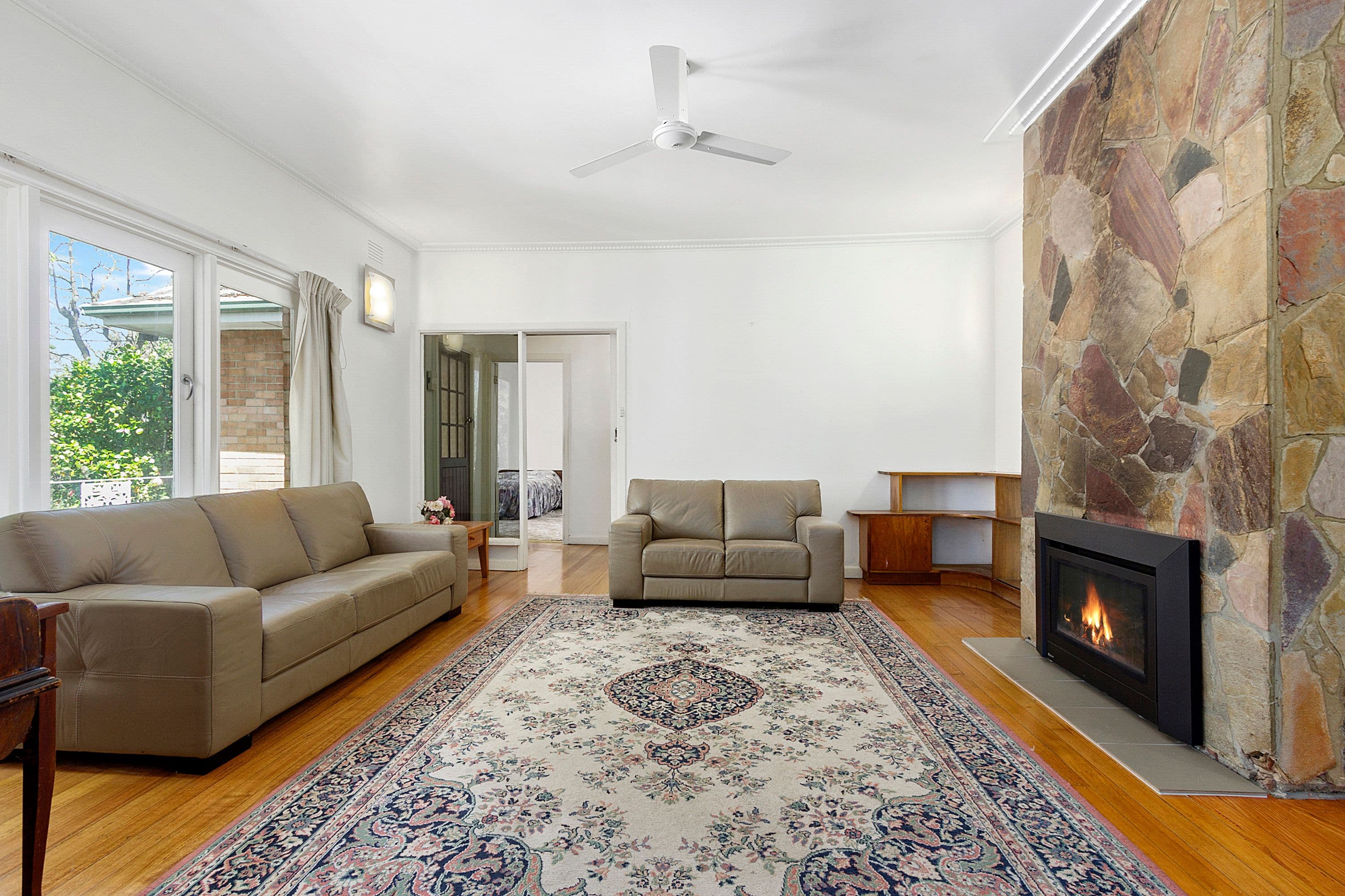 22 Standard Avenue, Box Hill VIC 3128, Box Hill - Thumbnail 2