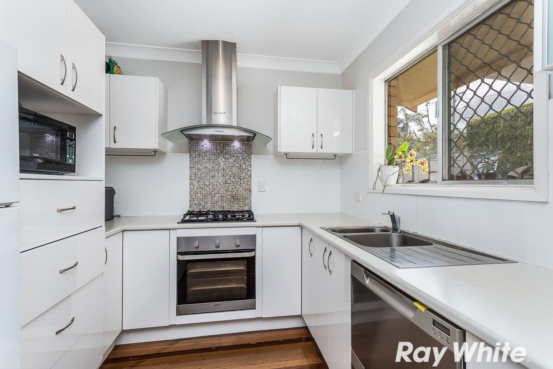 40 Tarnook Drive, Ferny Hills QLD 4055, Ferny Hills - Thumbnail 8
