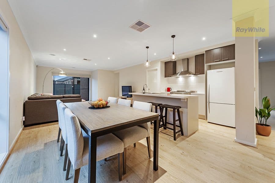 10 Iron Bridge Road, Craigieburn VIC 3064, Craigieburn - Thumbnail 5