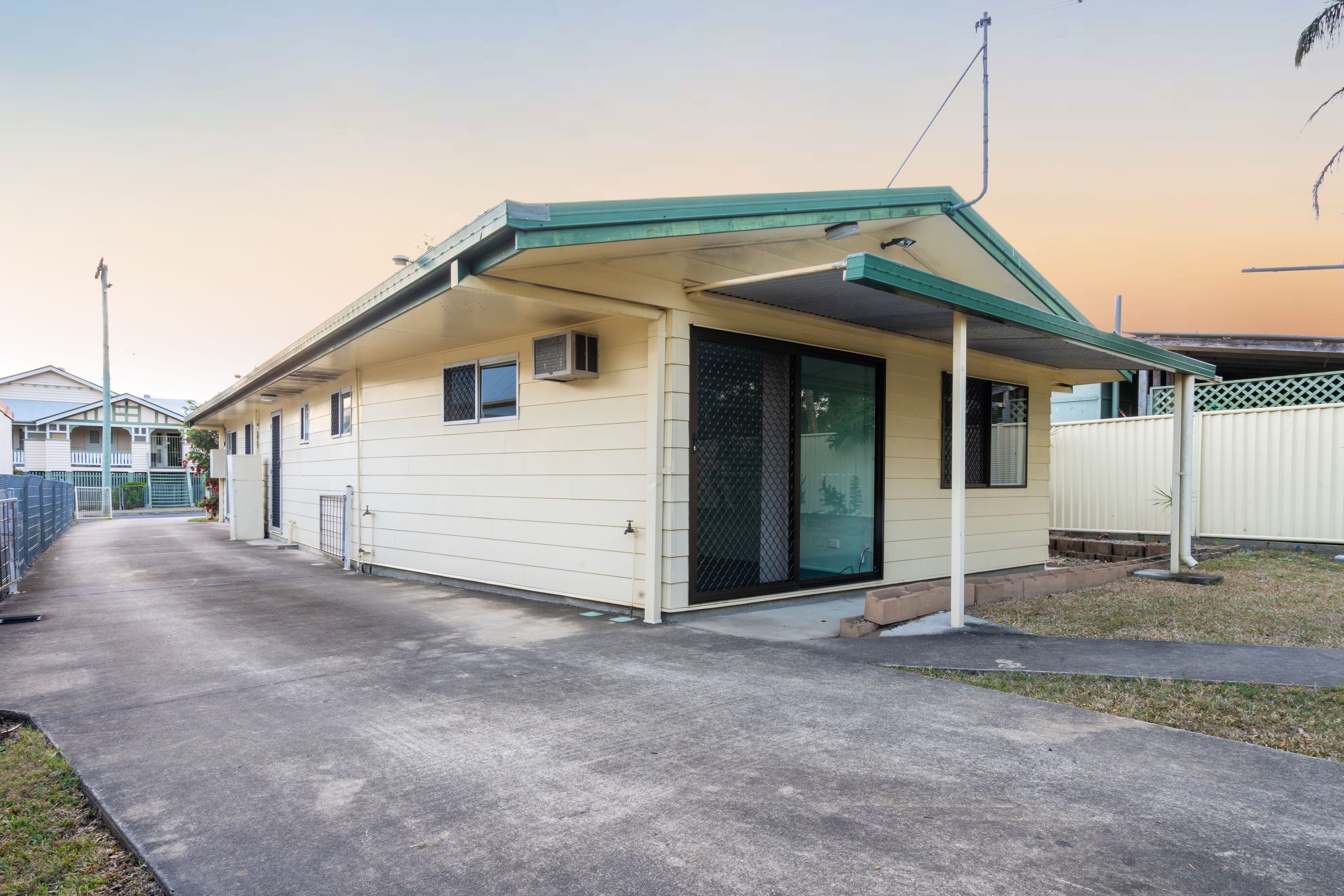 8 Vineyard Street, One Mile QLD 4305, One Mile - Image 1