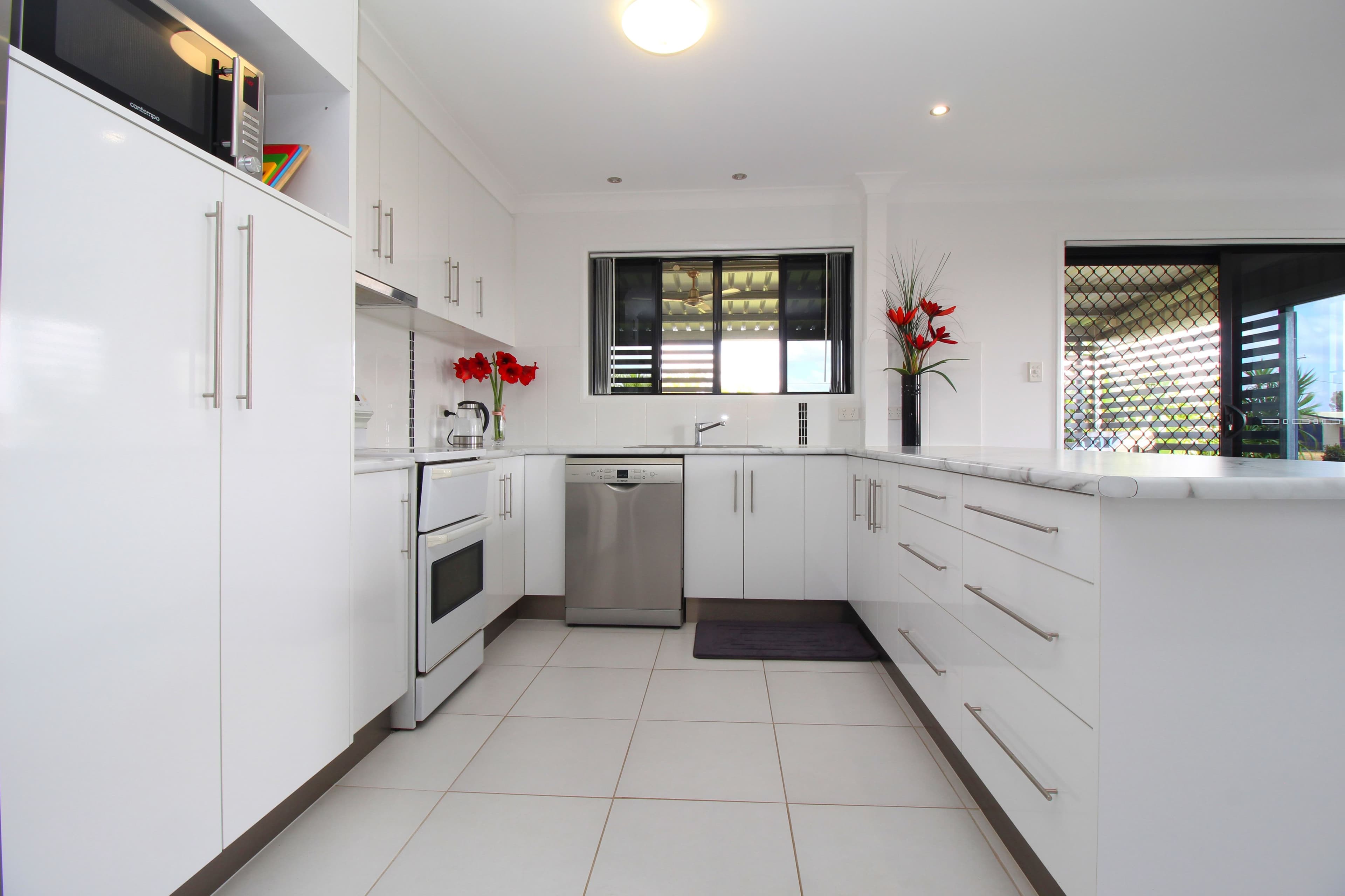9 Bottle Tree Road, Emerald QLD 4720, Emerald - Thumbnail 5