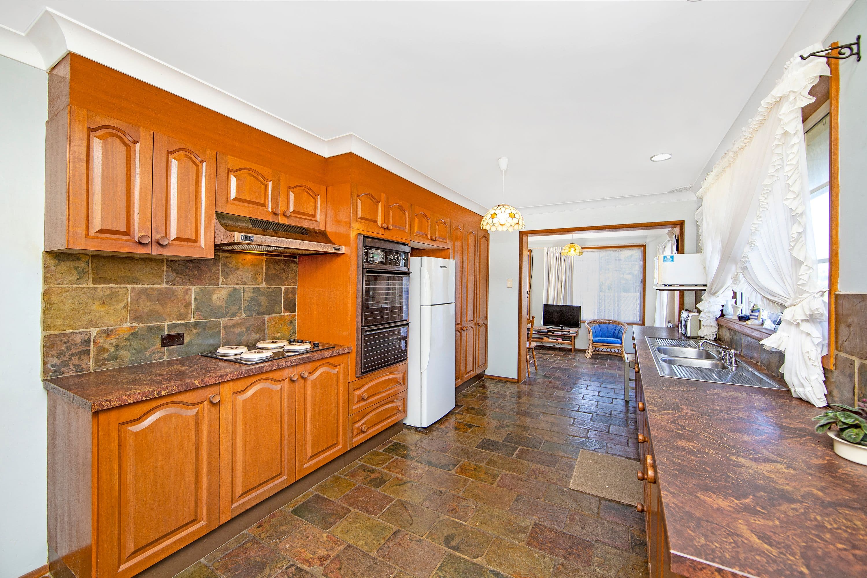 3 Coloma Street, Budgewoi NSW 2262, Budgewoi - Thumbnail 3