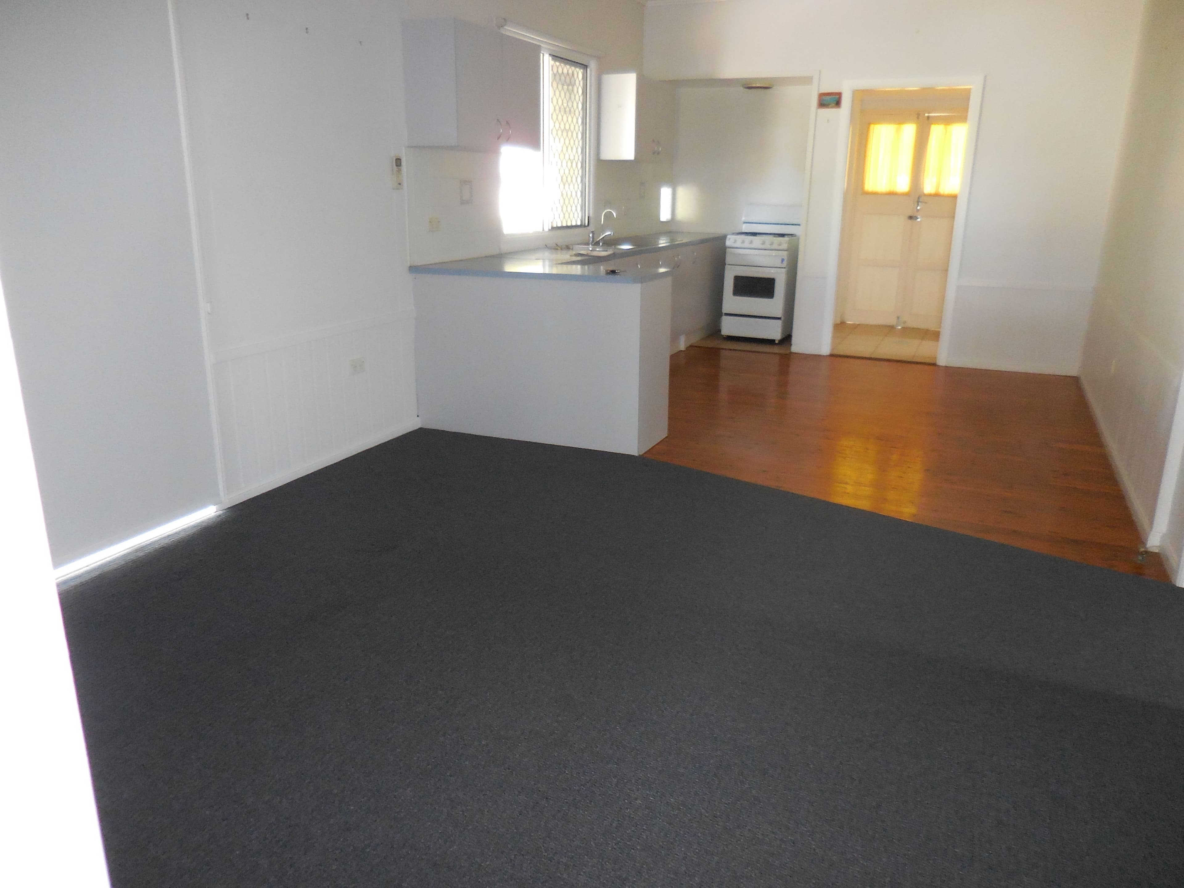 86 Edward Street, Dalby QLD 4405, Dalby - Thumbnail 3