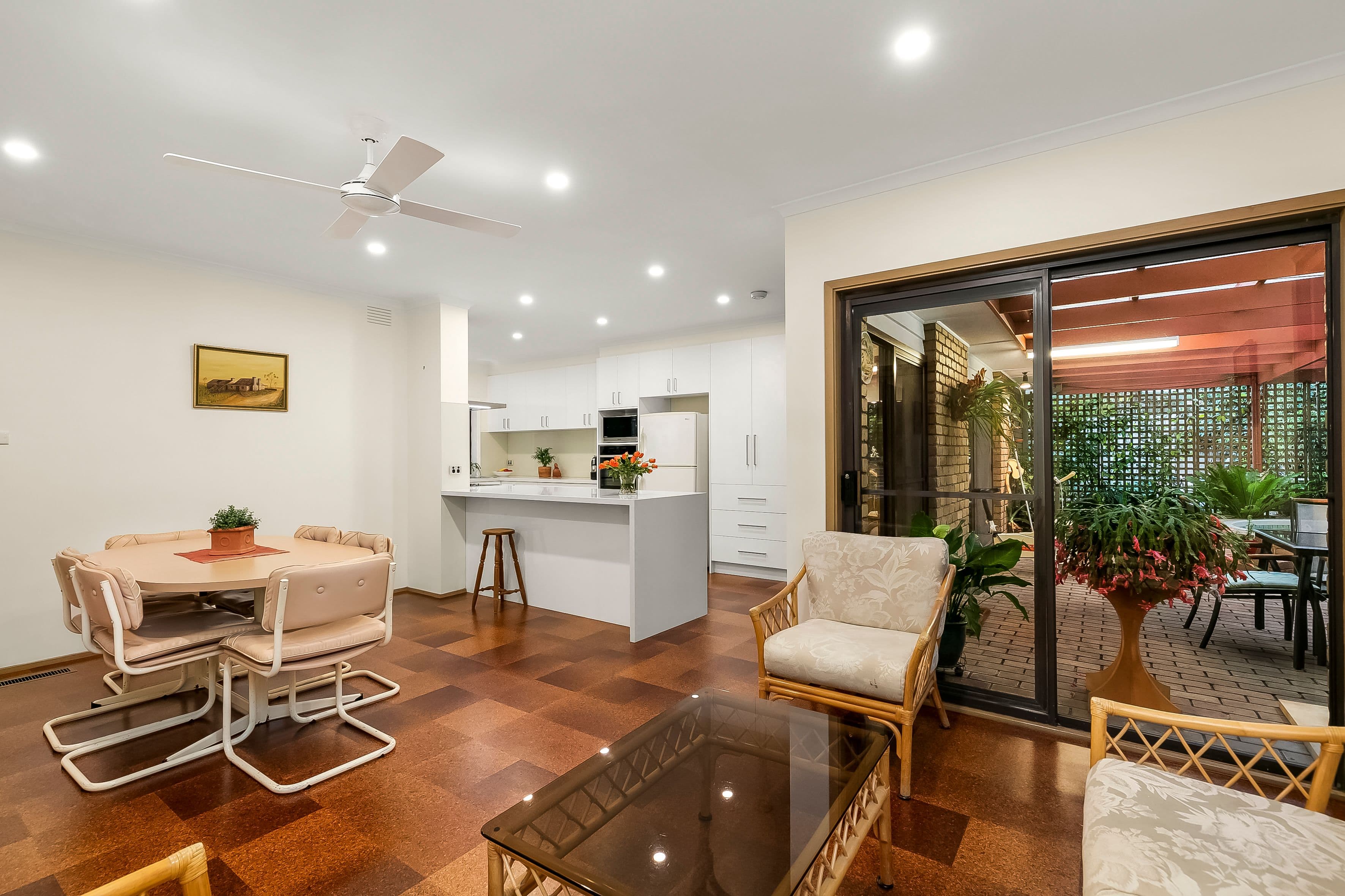 8 Midlothian Place, Glen Waverley VIC 3150, Glen Waverley - Thumbnail 6