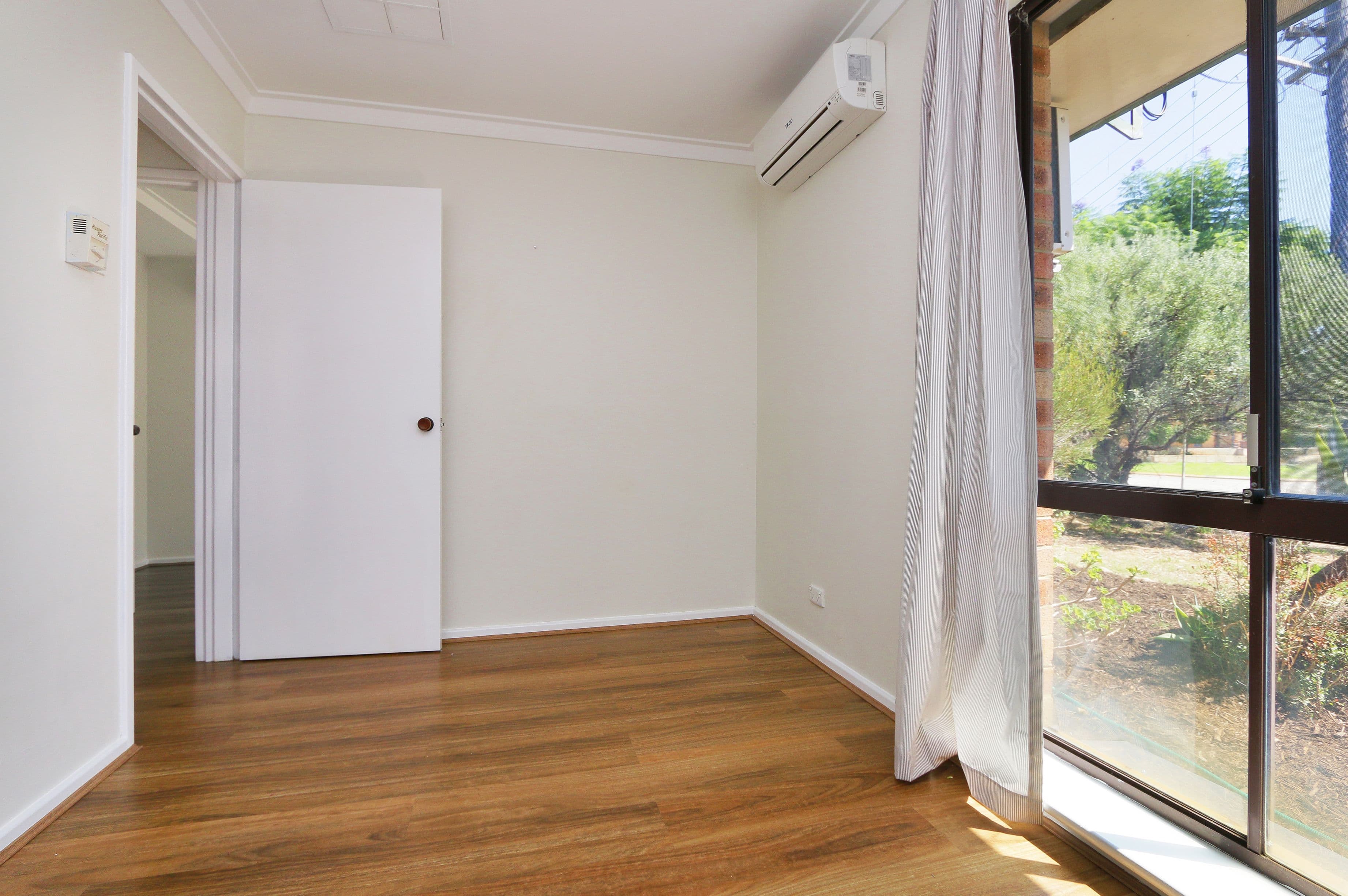 8 Kimberley Way, Parkwood WA 6147, Parkwood - Thumbnail 8