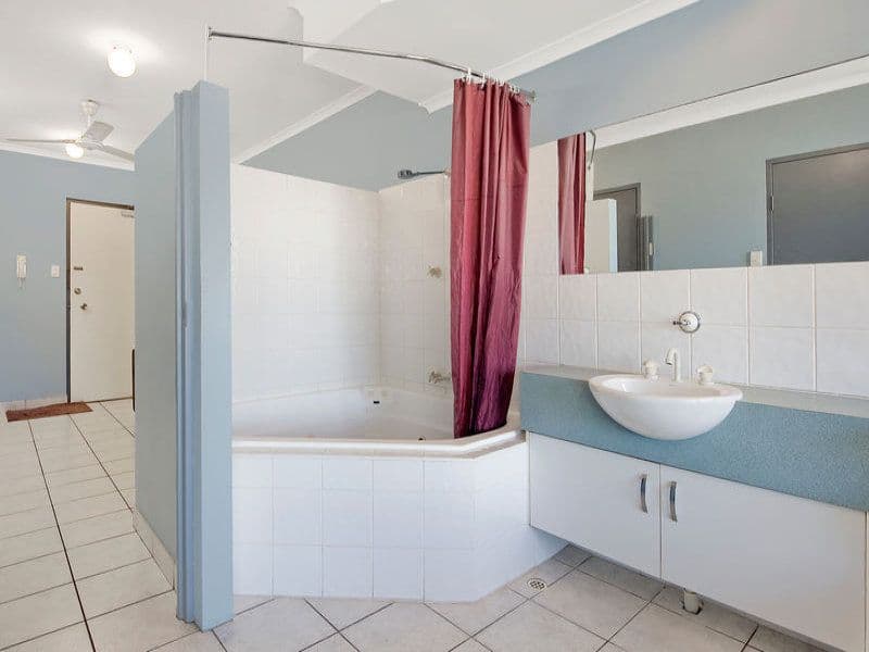 130/21 Cavenagh Street, DARWIN CITY NT 0800, Darwin City - Thumbnail 2