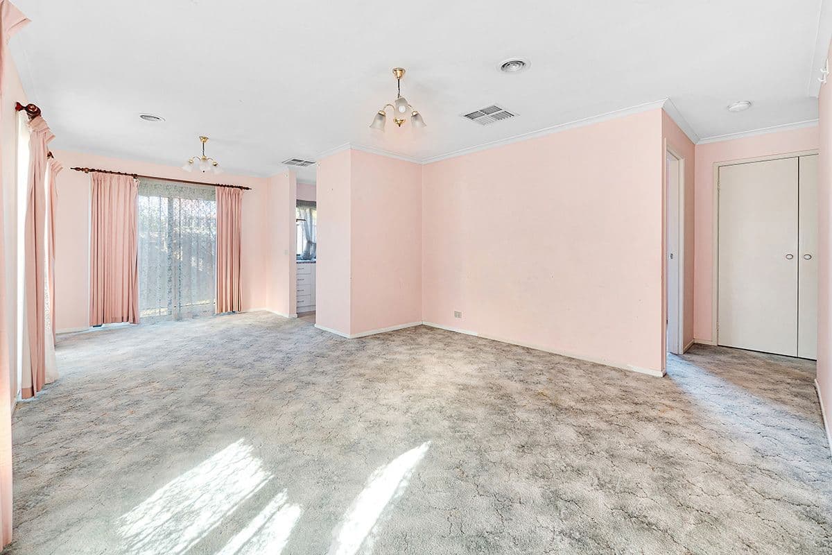 2 Kent Mews, Cranbourne North VIC 3977, Cranbourne North - Thumbnail 2