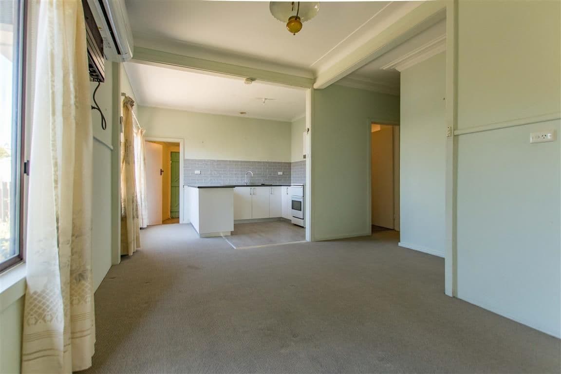 34 Howick Street, Tumut NSW 2720, Tumut - Thumbnail 3