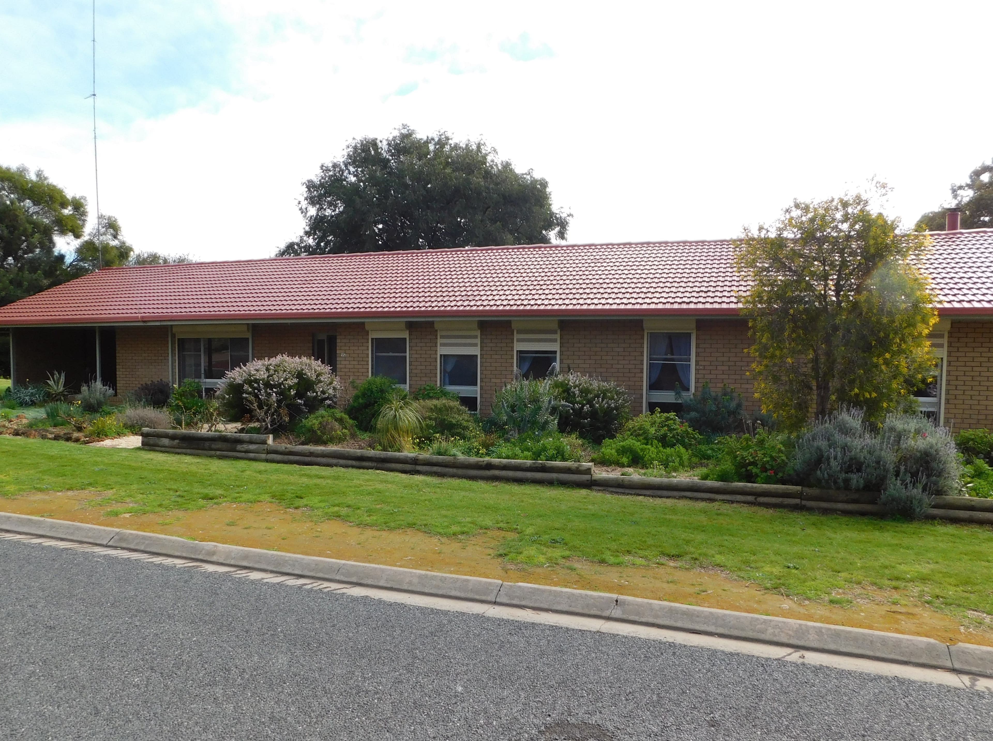 35 Albert Parade, Bordertown SA 5268, Bordertown - Image 1