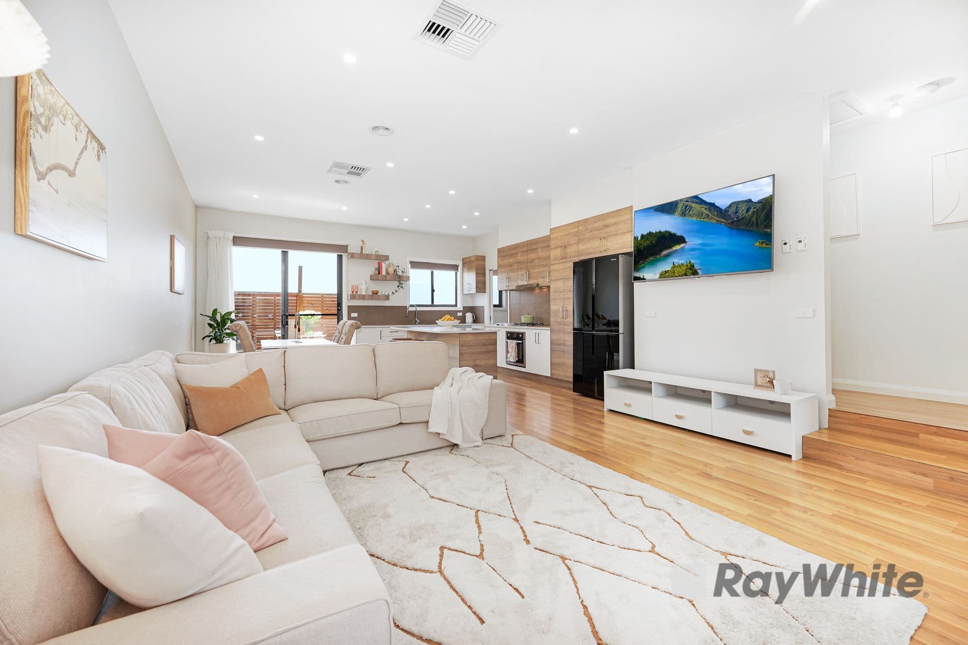 38A Monteith Crescent, Endeavour Hills VIC 3802, Endeavour Hills - Thumbnail 3