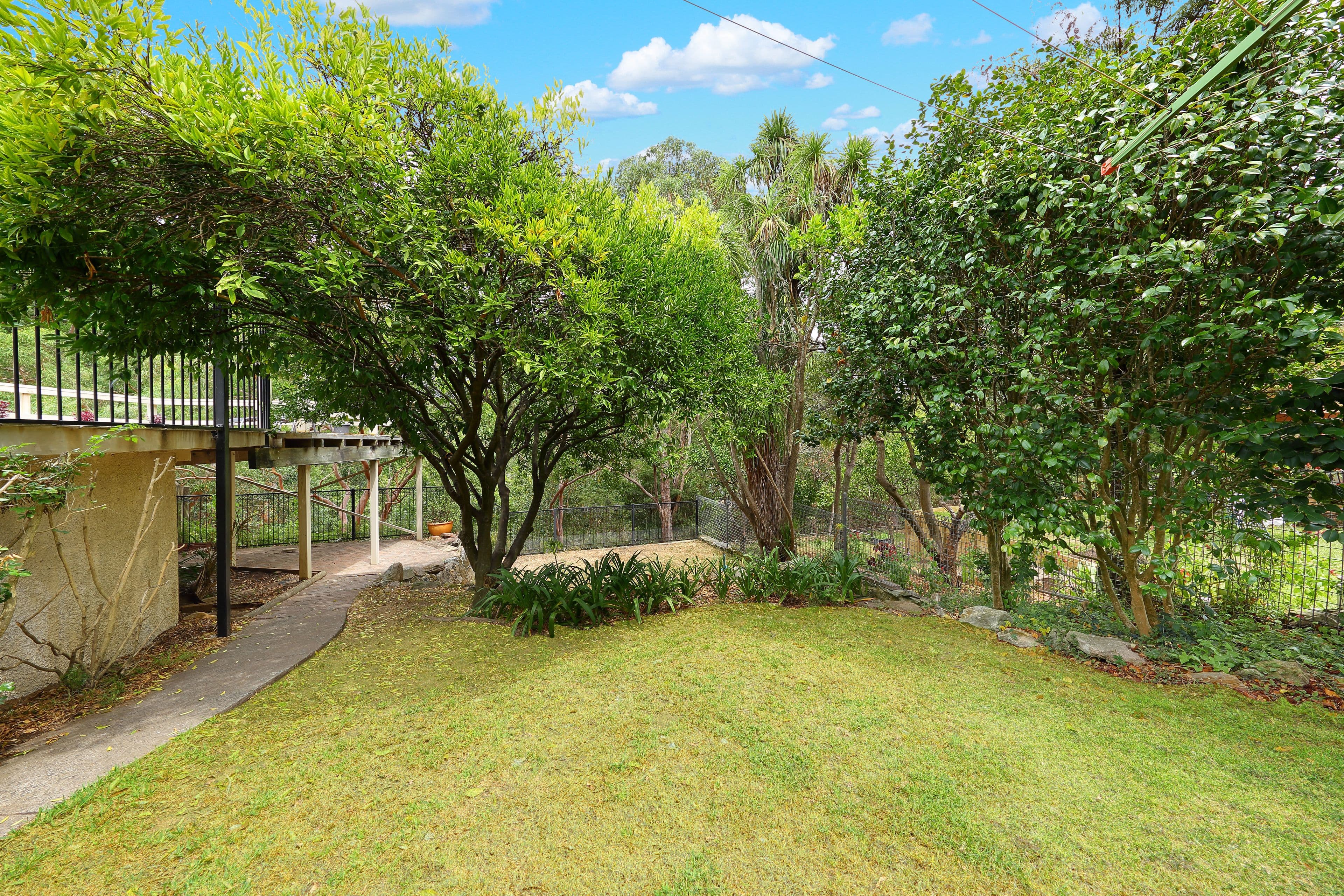 16 Jindabyne Crescent, Peakhurst Heights - Thumbnail 6