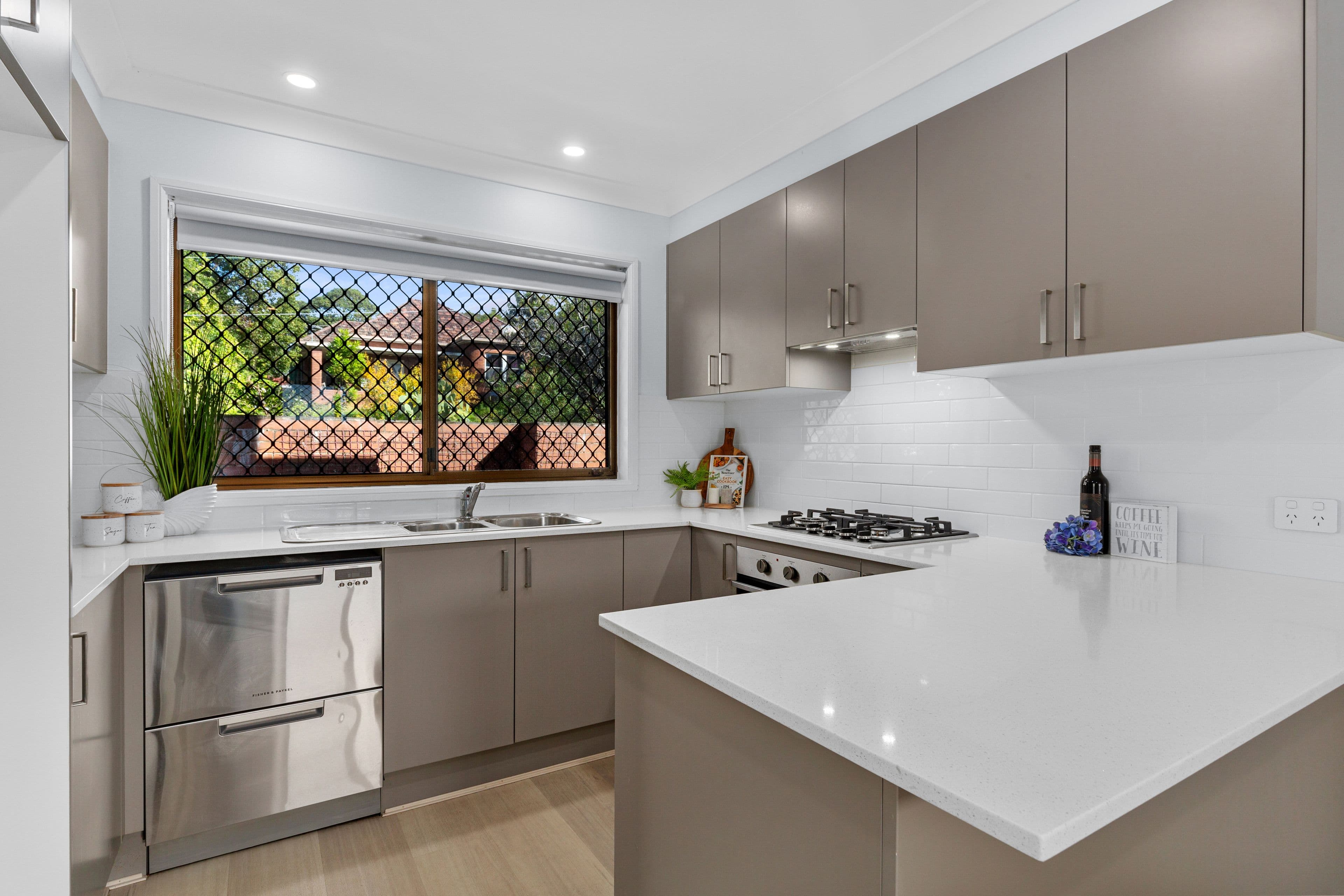 98 Woniora Road, Hurstville NSW 2220, Hurstville - Thumbnail 4
