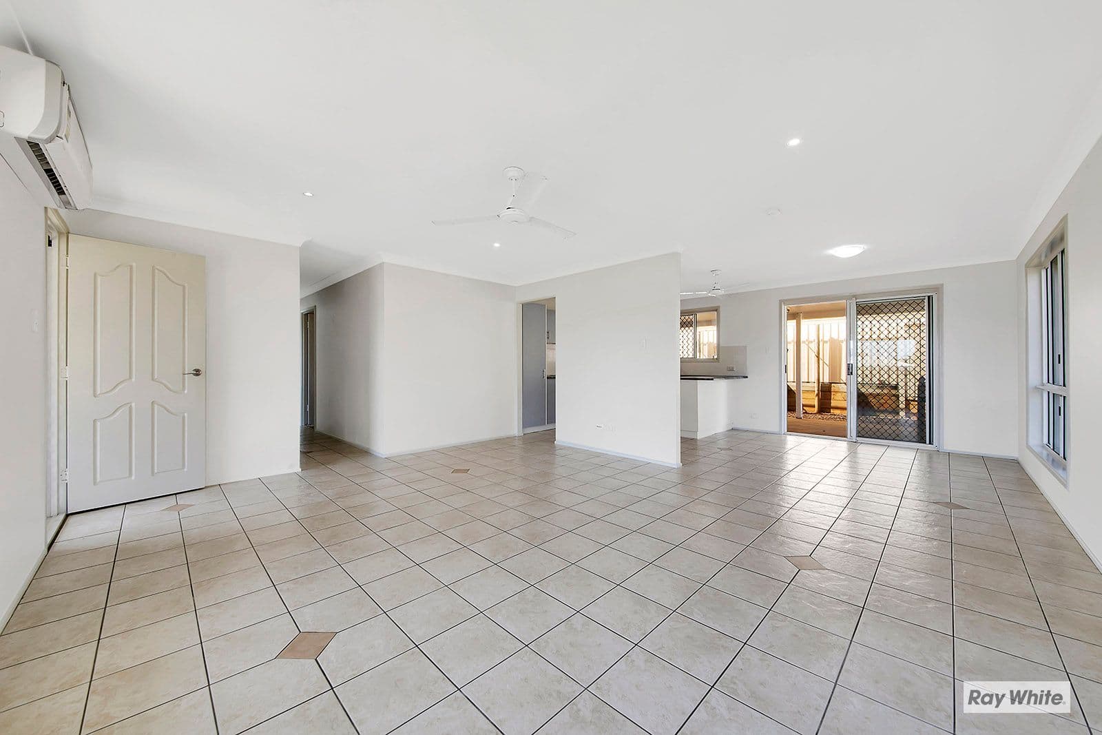 11 Benowa Drive, Taranganba QLD 4703, Taranganba - Thumbnail 2
