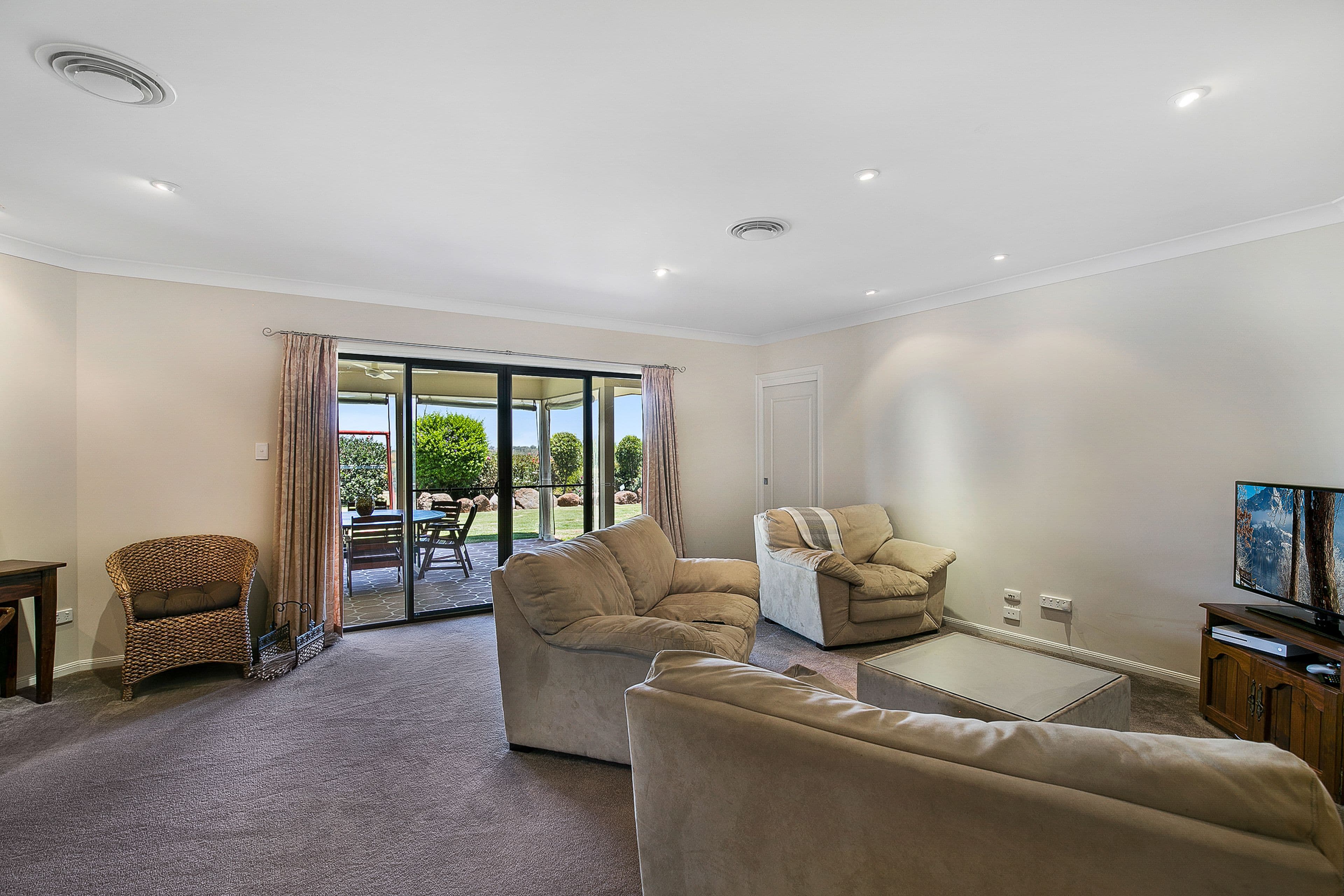 192 Toowoomba Road, Pittsworth QLD 4356, Pittsworth - Thumbnail 6
