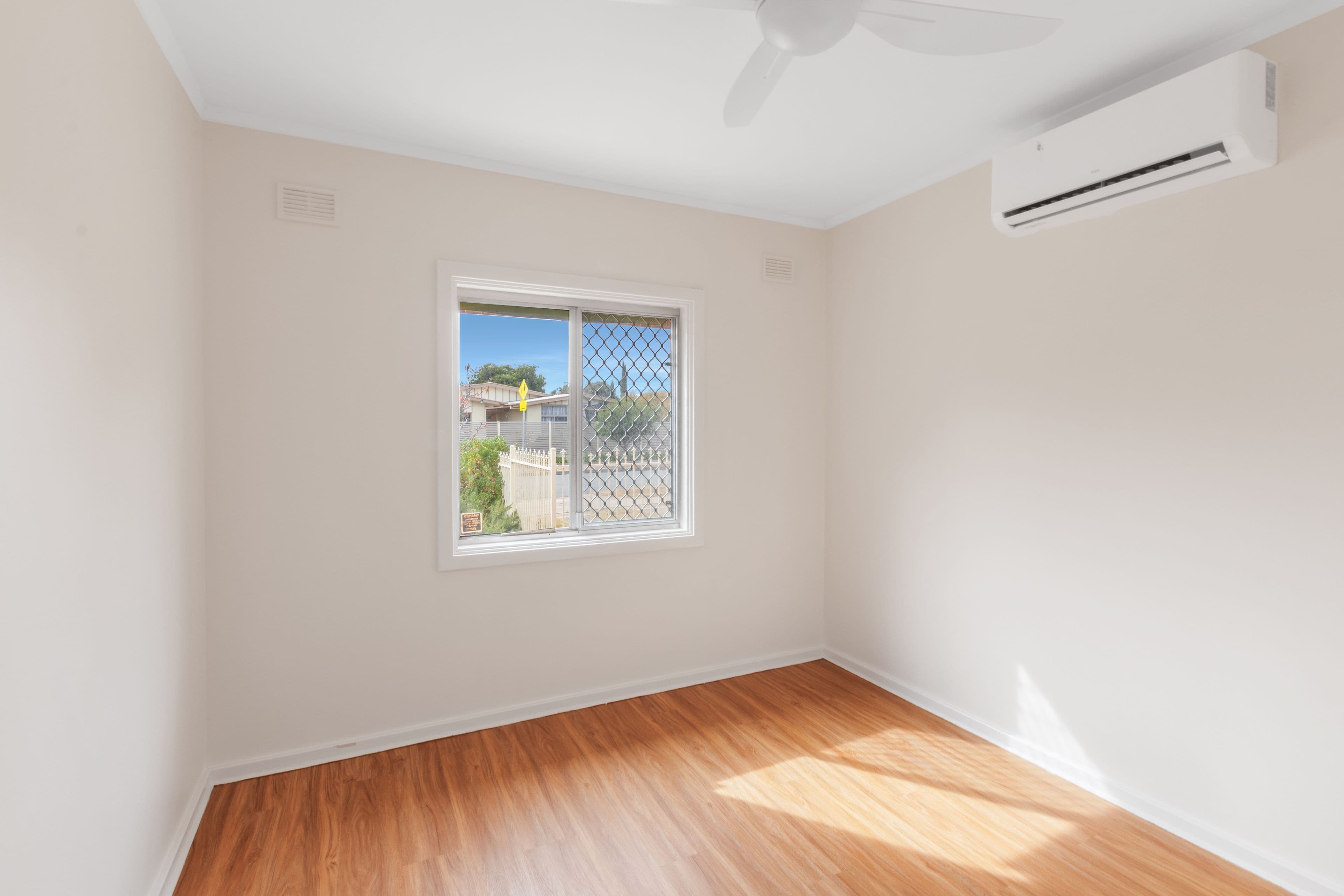 8/4 Barrington Avenue, Semaphore South SA 5019, Semaphore South - Thumbnail 3