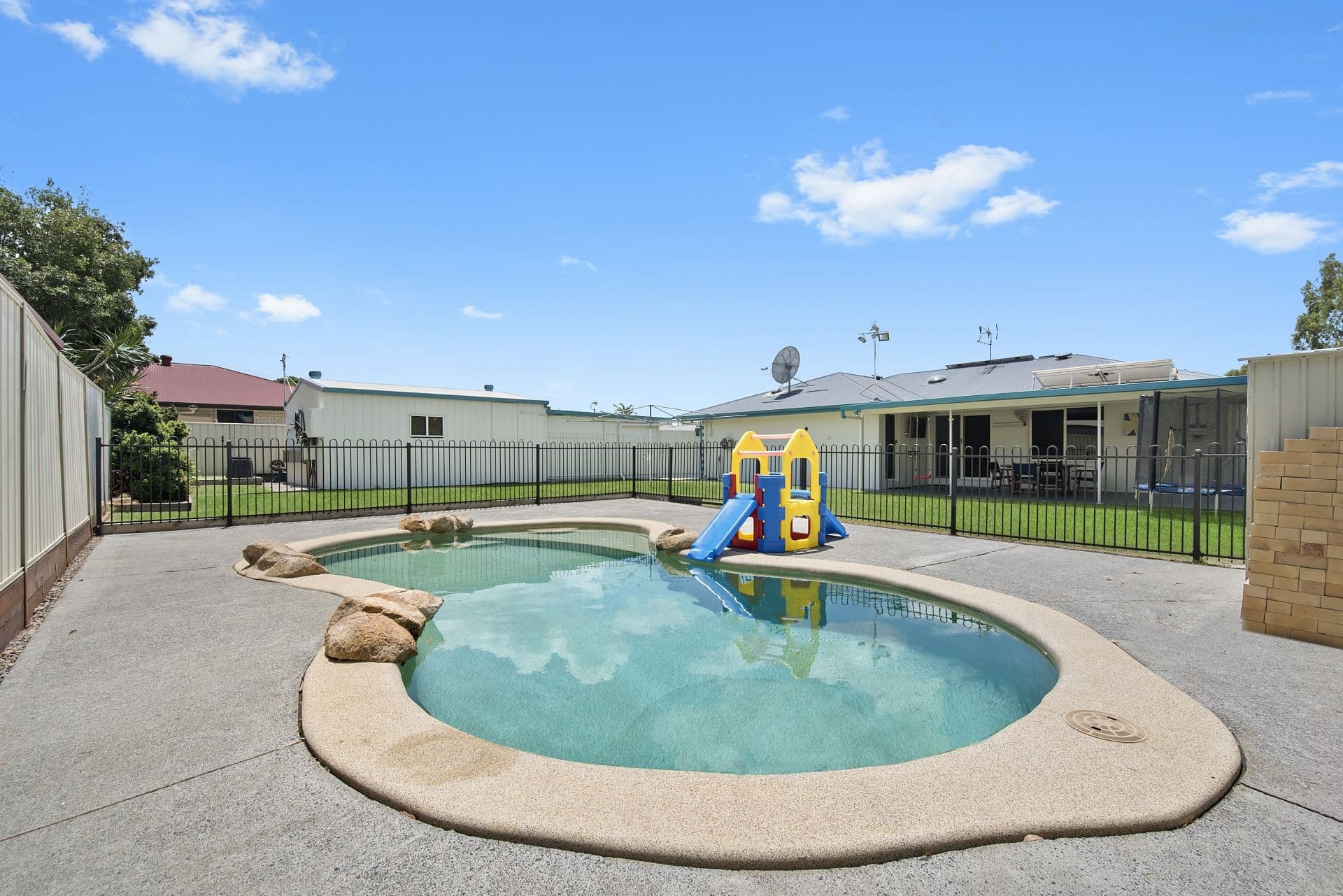 19 Breakwater Court, Deception Bay QLD 4508, Deception Bay - Thumbnail 2