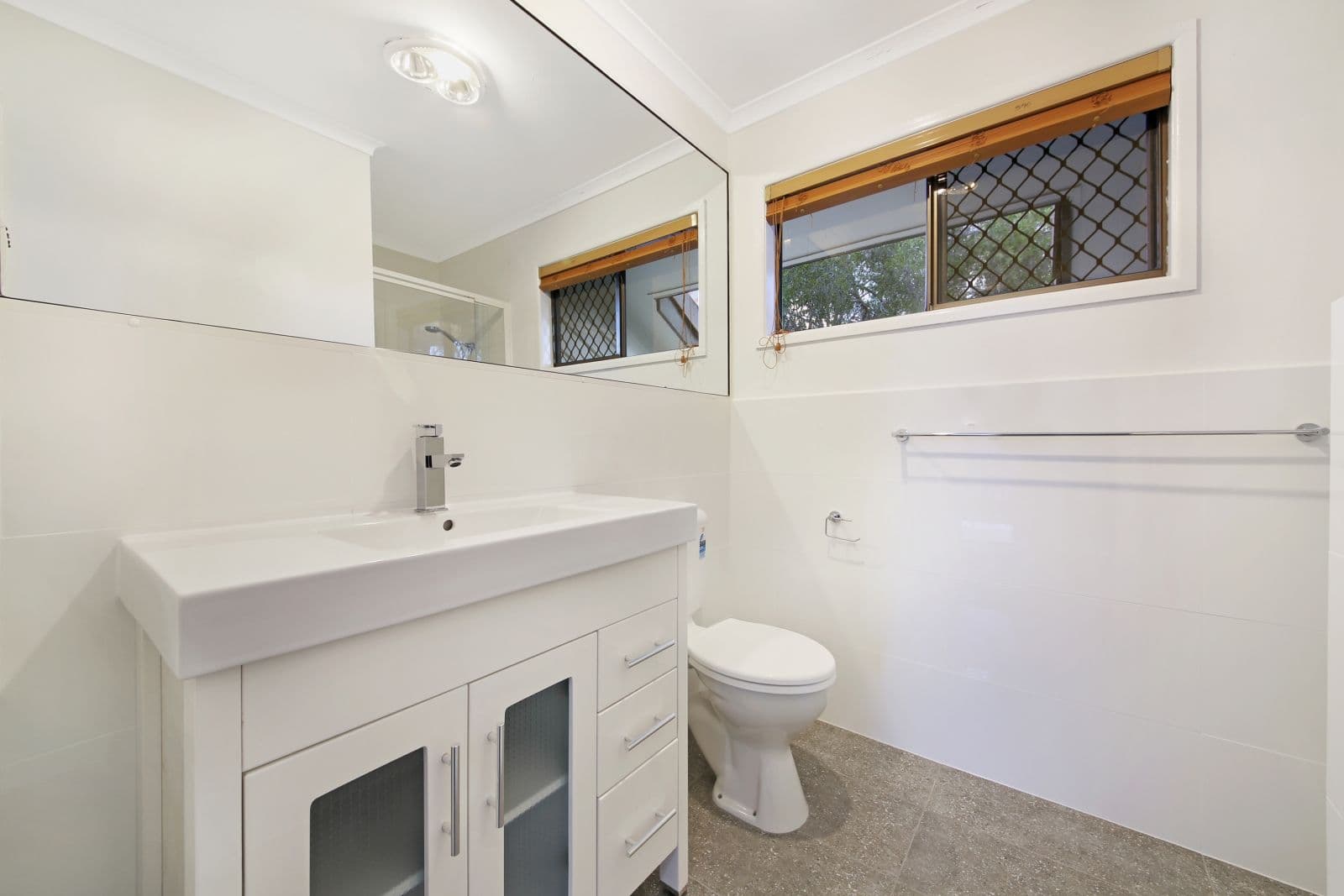 2 Langford Court, Mermaid Waters QLD 4218, Mermaid Waters - Thumbnail 8