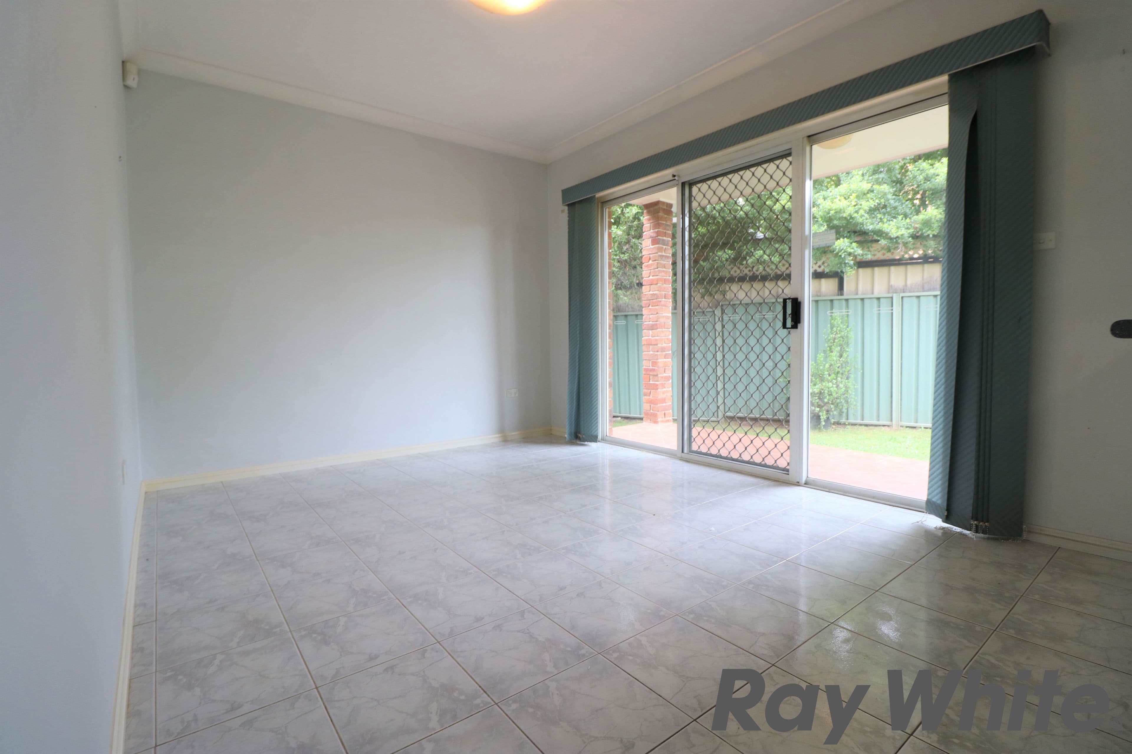 42A Ashcroft Avenue, Casula NSW 2170, Casula - Thumbnail 4