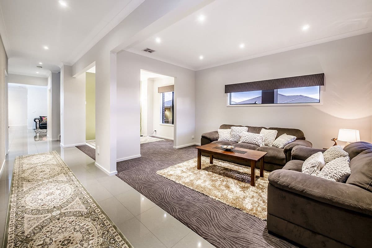 14 Gabitt Street, Cranbourne East VIC 3977, Cranbourne East - Thumbnail 3